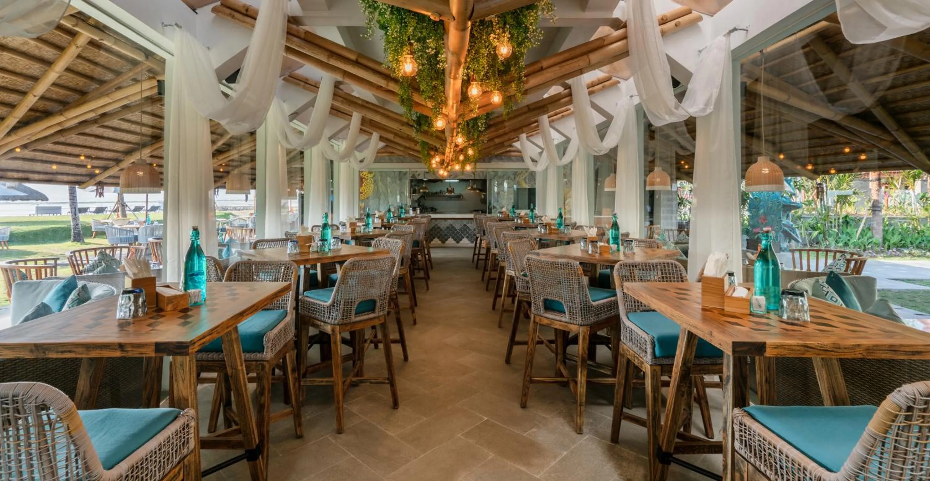 Restaurant/places to eat in Grand Mirage Resort & Thalasso Bali