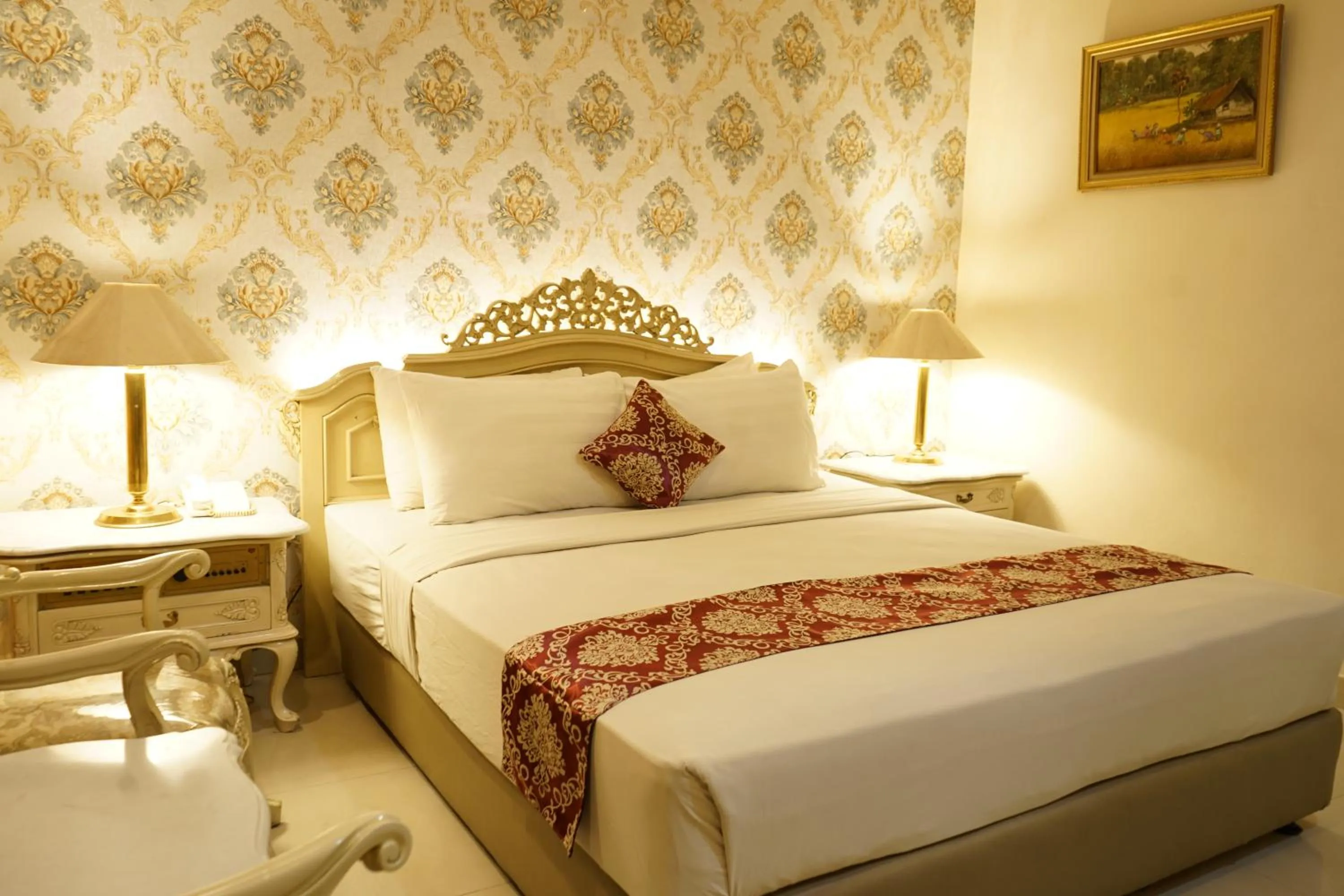 Bed in Hotel Indah Palace Solo