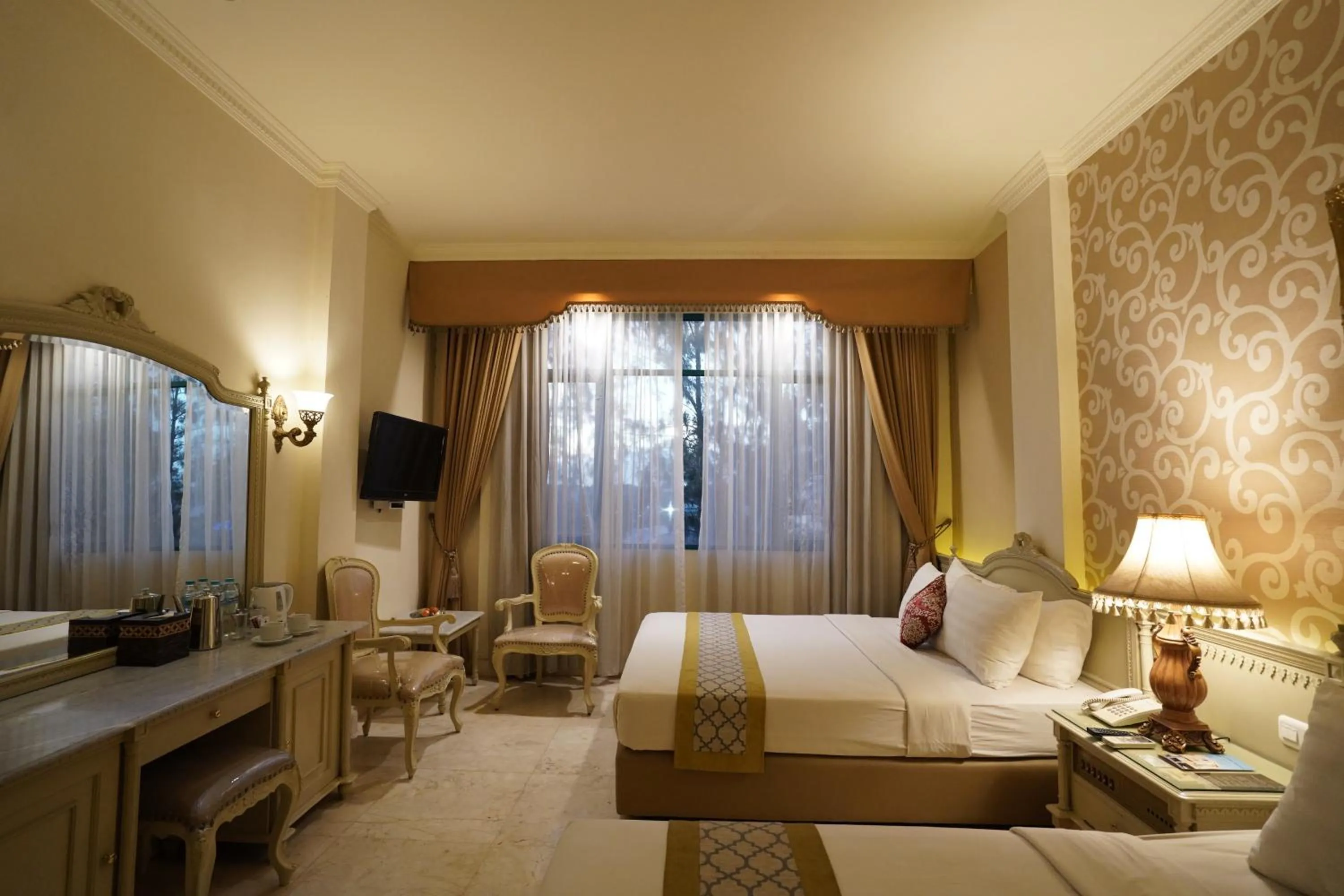 Bed in Hotel Indah Palace Solo