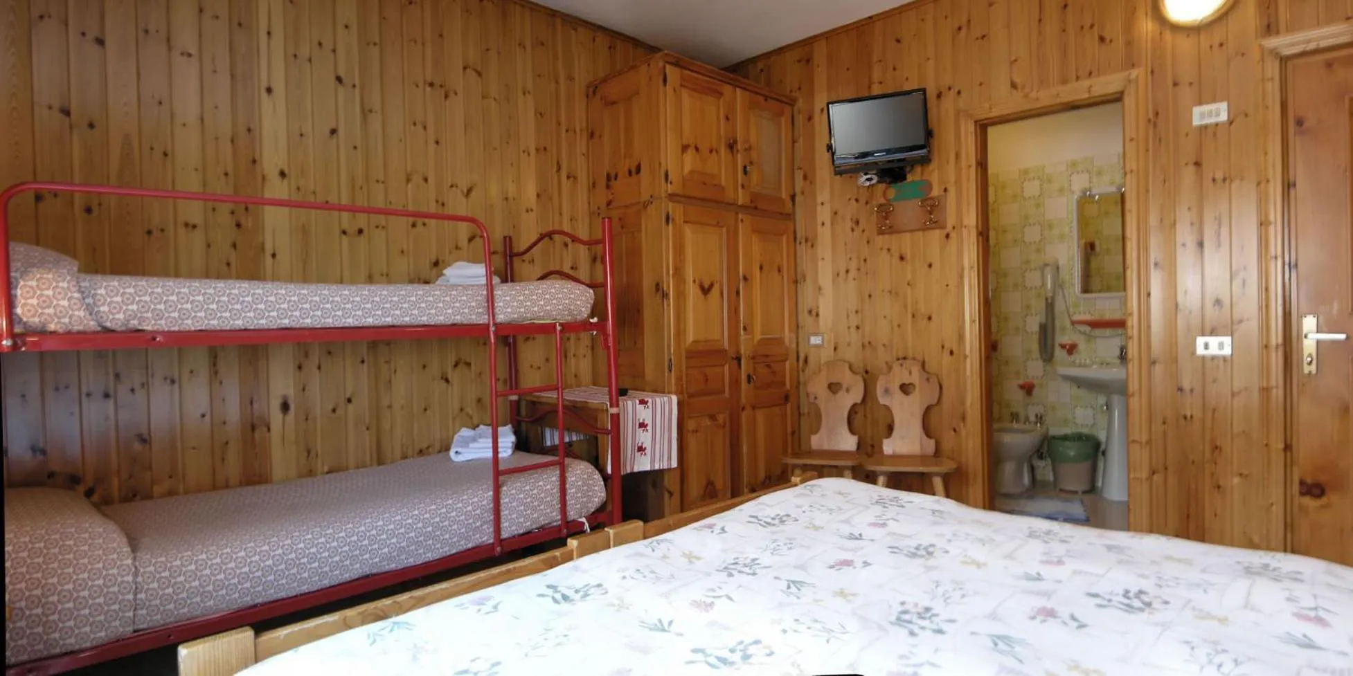 Photo of the whole room, Bed in Hotel Federia