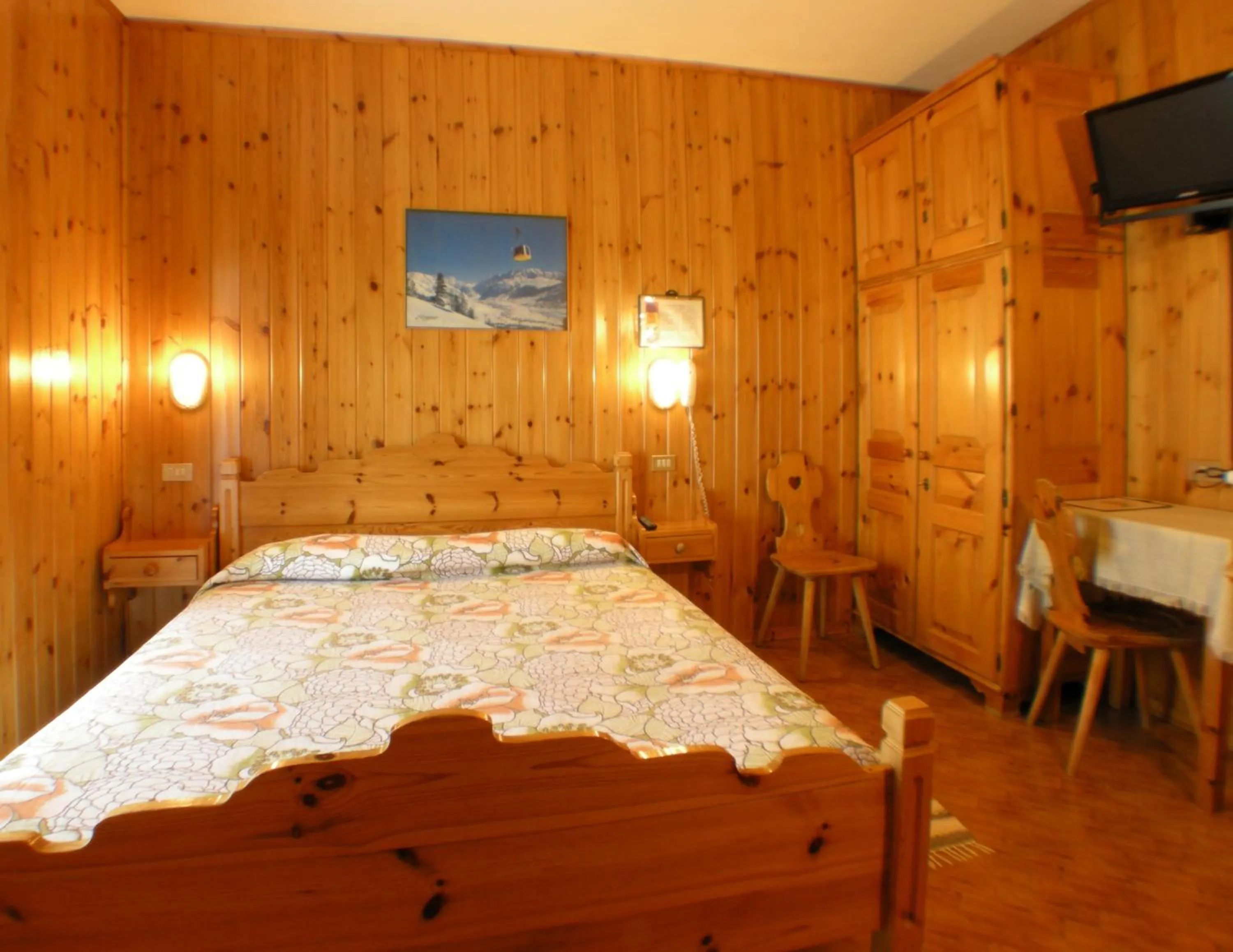 Photo of the whole room, Bed in Hotel Federia