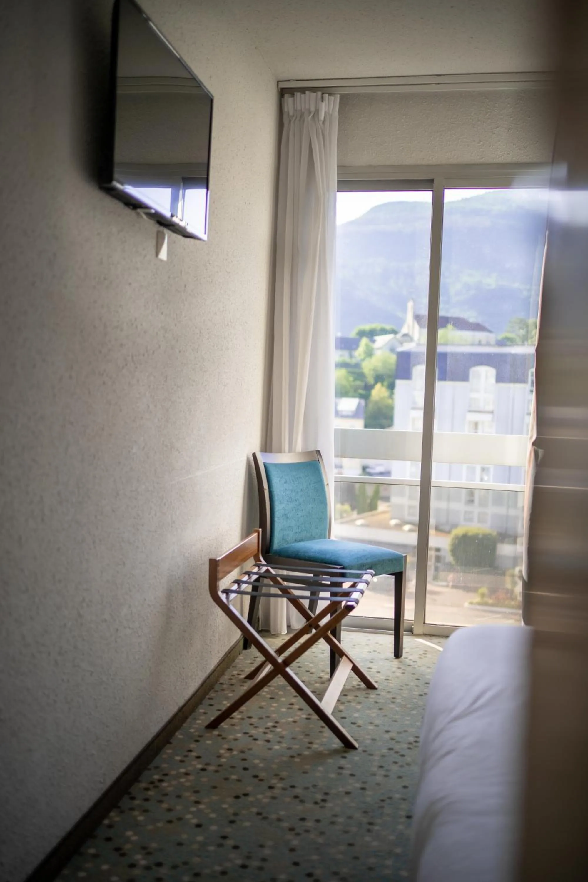 TV and multimedia in Hôtel Miramont