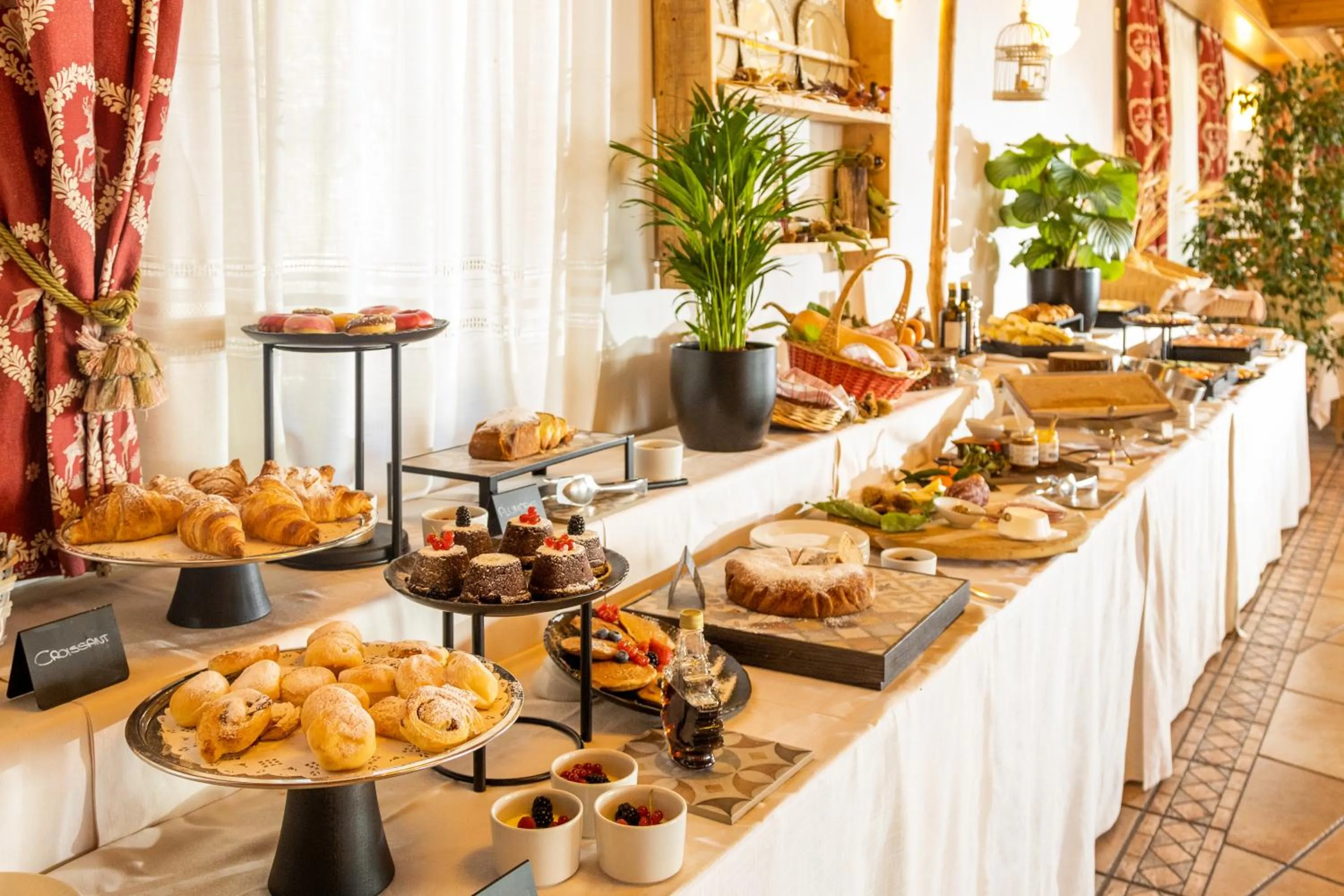 Food in Hotel Residence Panorama La Forca, GTSGroup