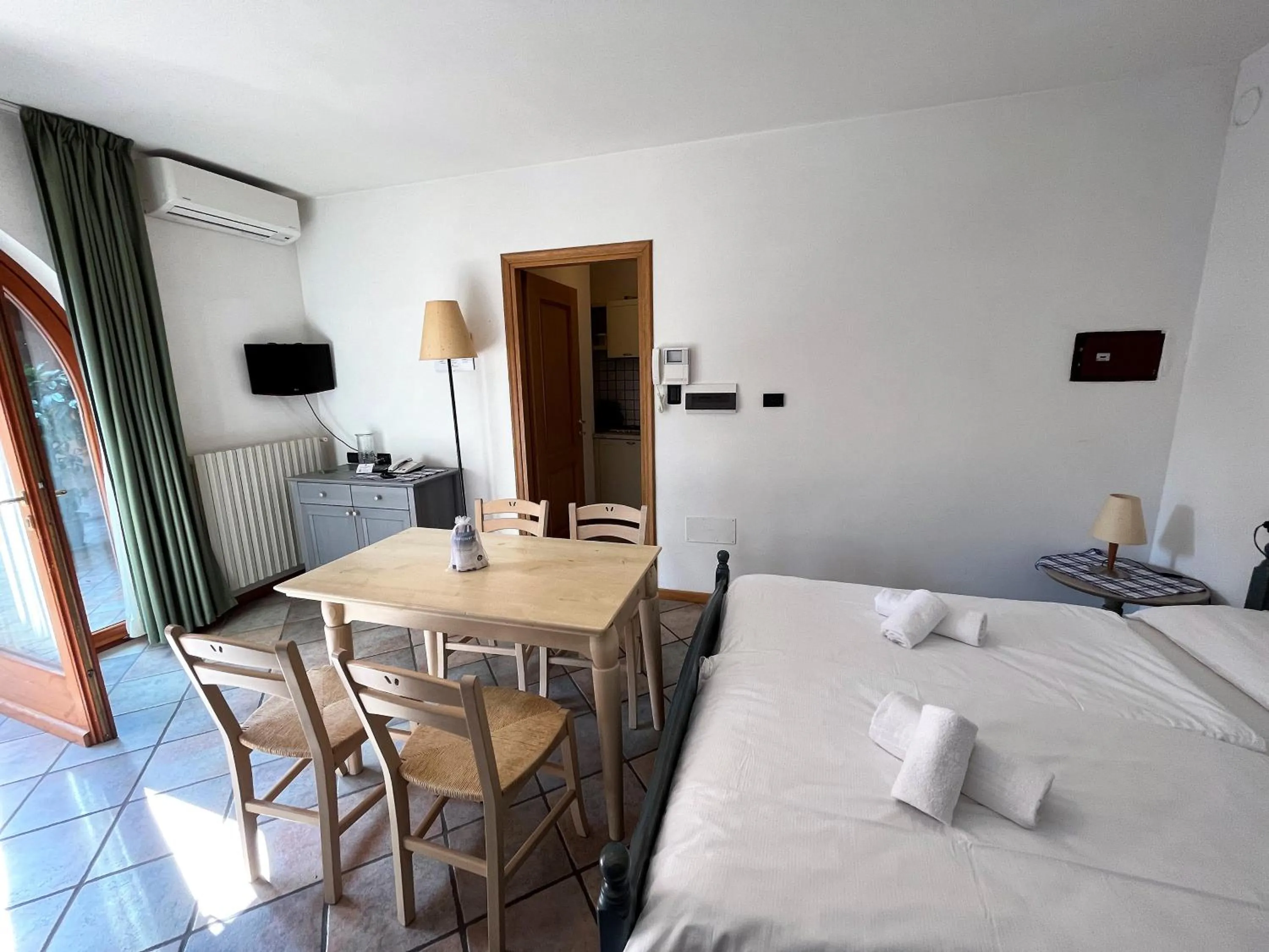 Bed in Residence Casa Gardola, GTSGroup