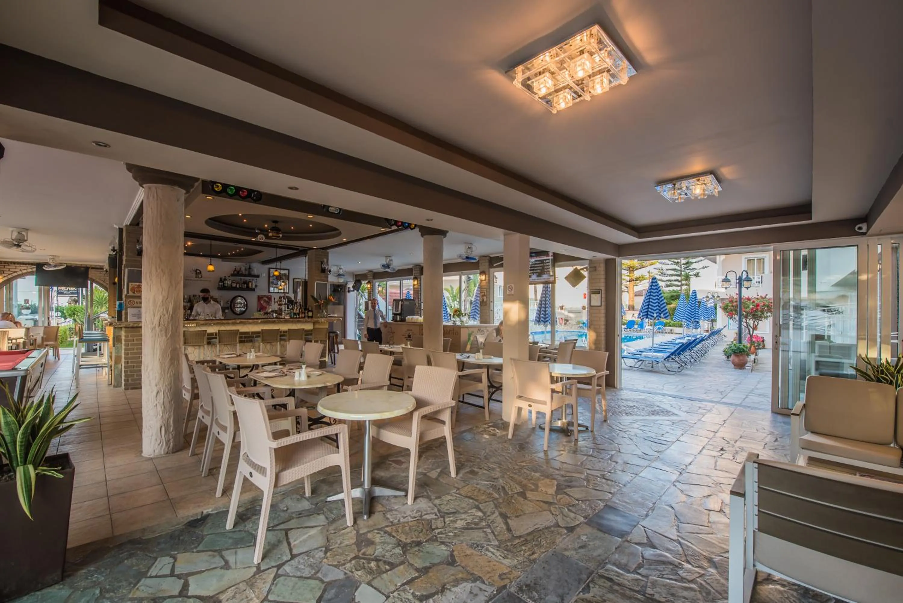 Lounge or bar in Planos Beach Hotel