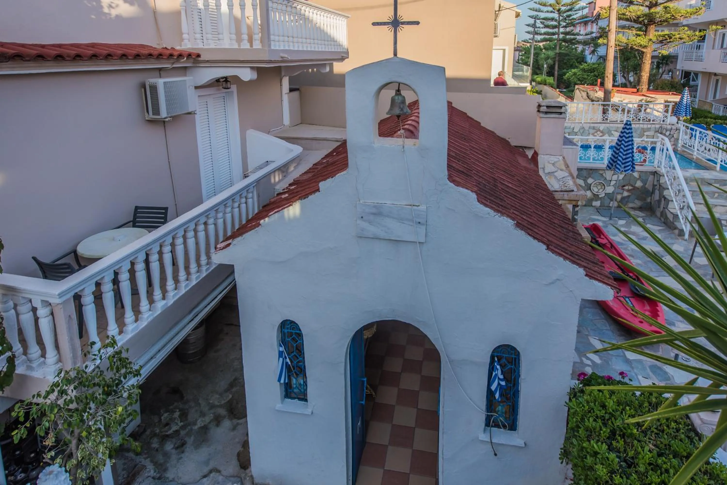 Property building in Planos Beach Hotel