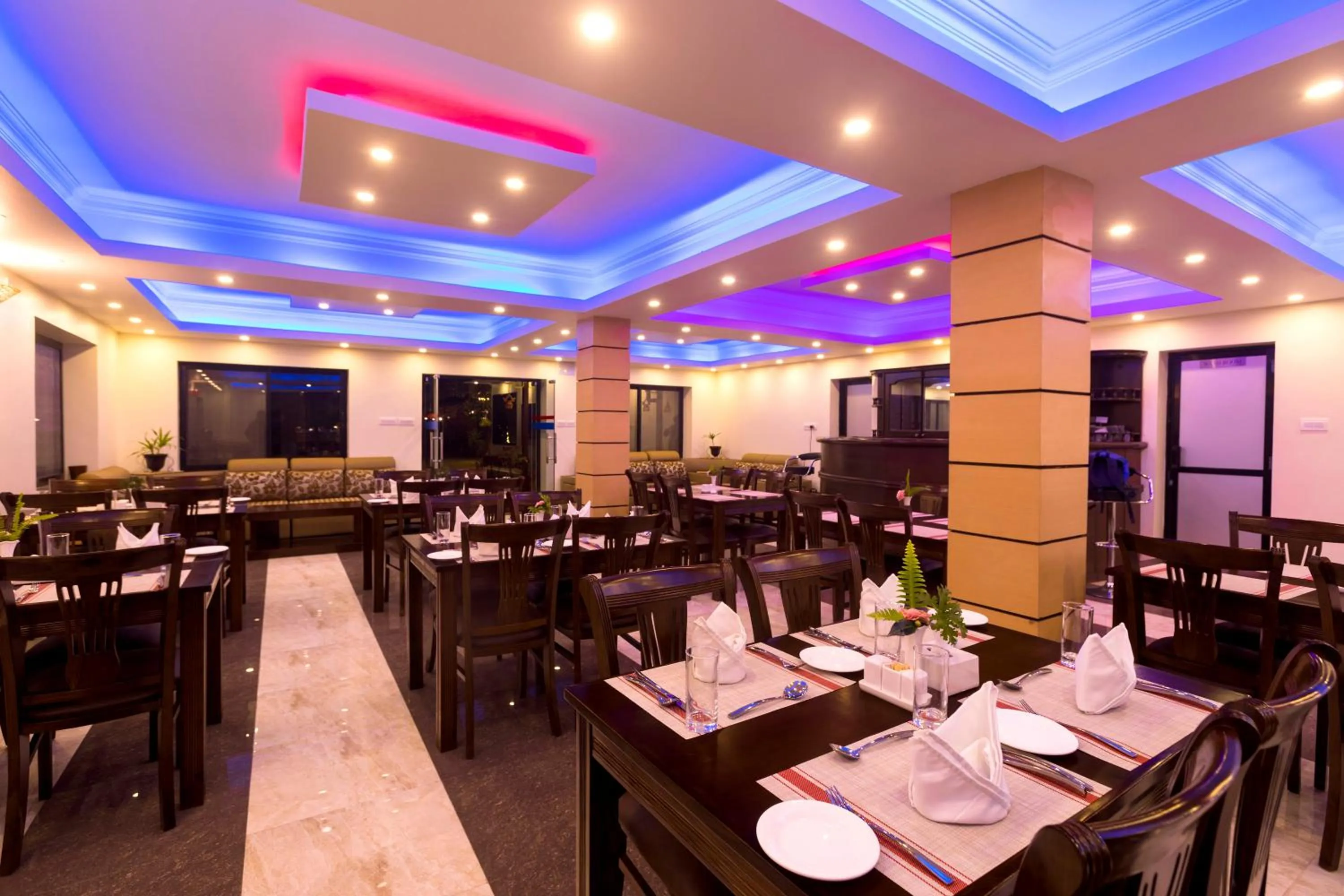 Restaurant/places to eat in Nepal Cottage Resort