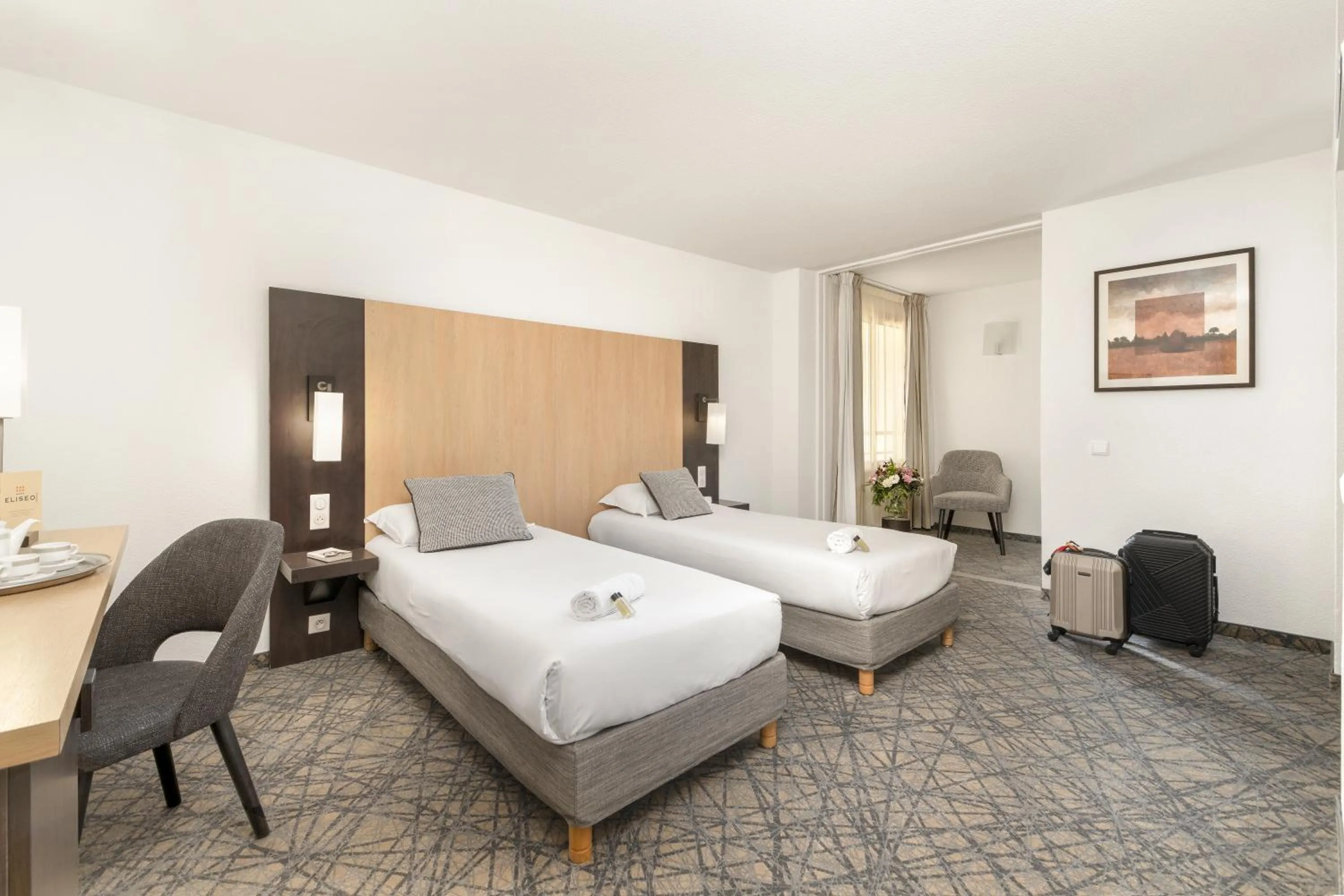 Photo of the whole room, Bed in Hôtel Eliseo