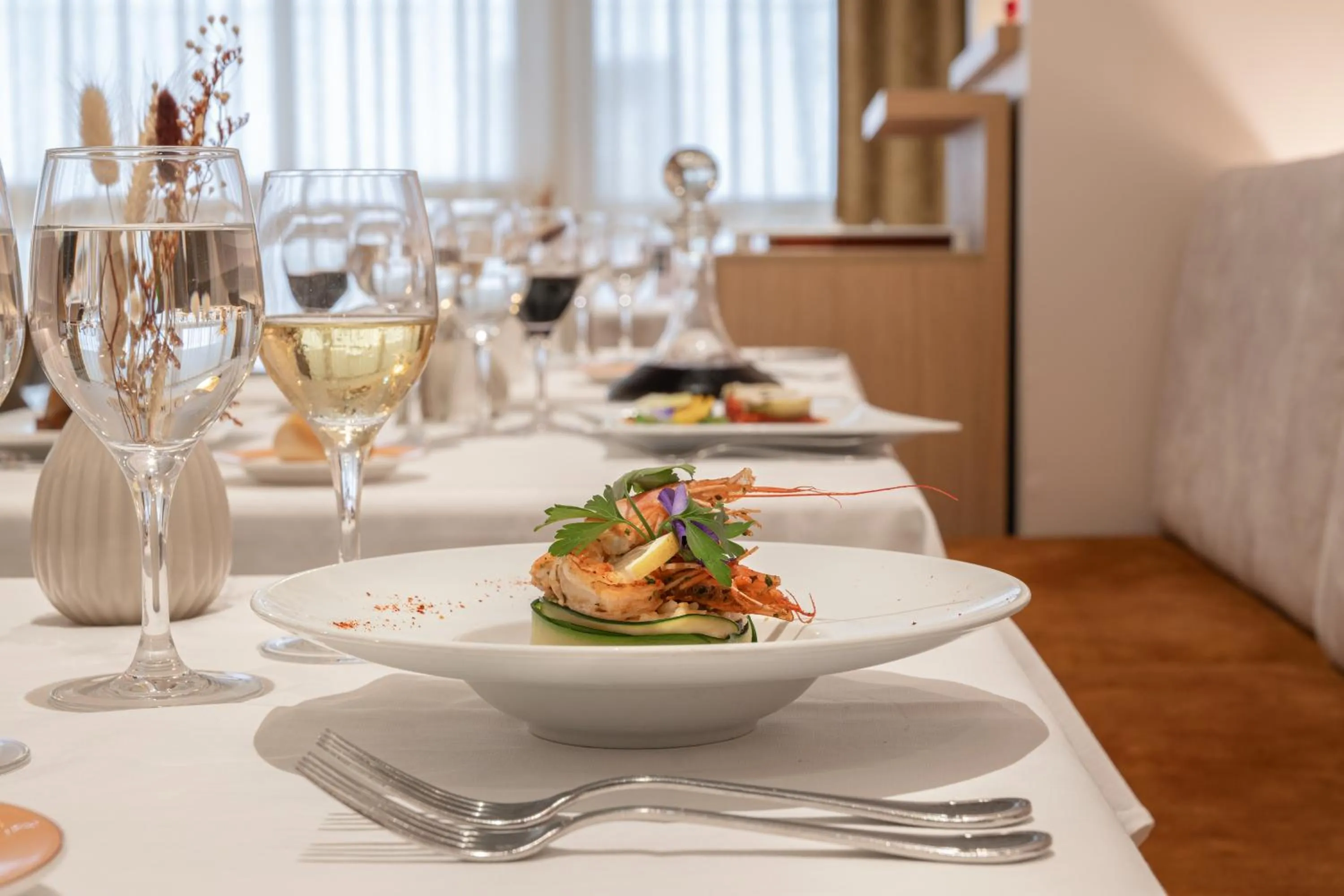 Food and drinks in Hôtel Eliseo