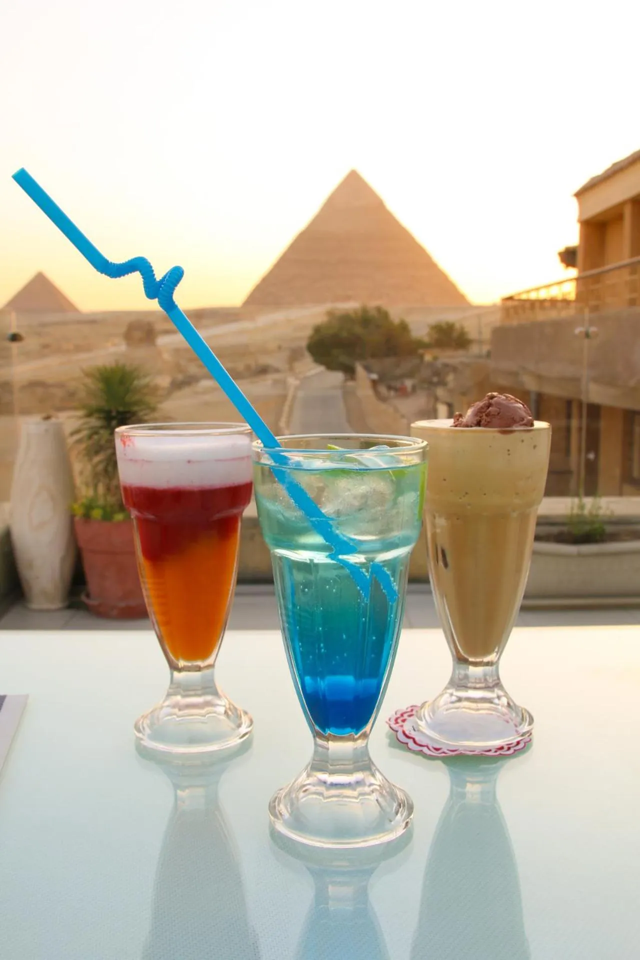 Food and drinks in Pyramids Valley Boutique Hotel