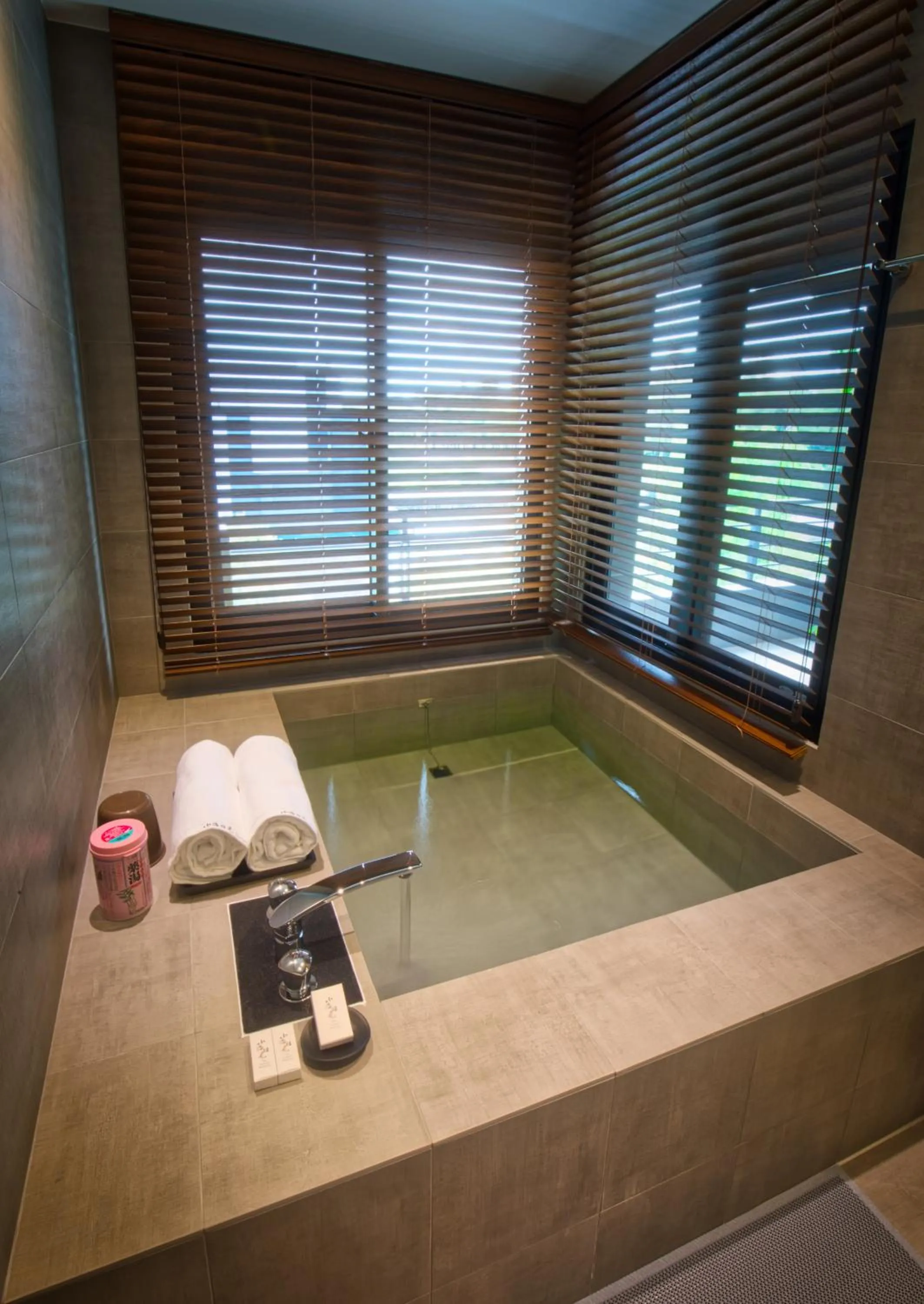 Bathroom in The Sunbeam Hideaway B&B