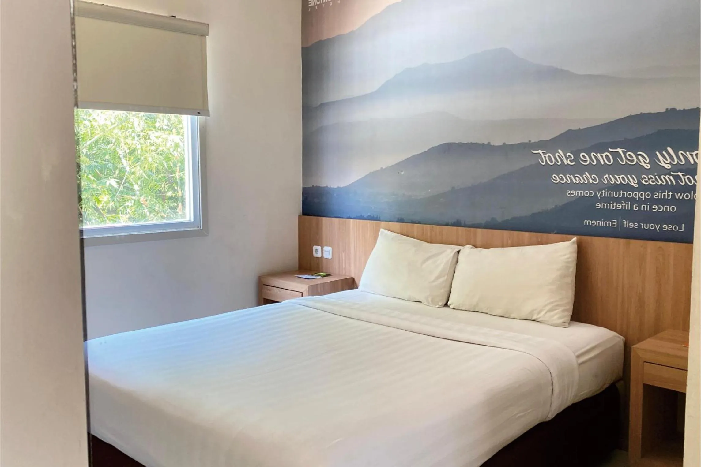 Bed in Front One Hotel Airport Solo