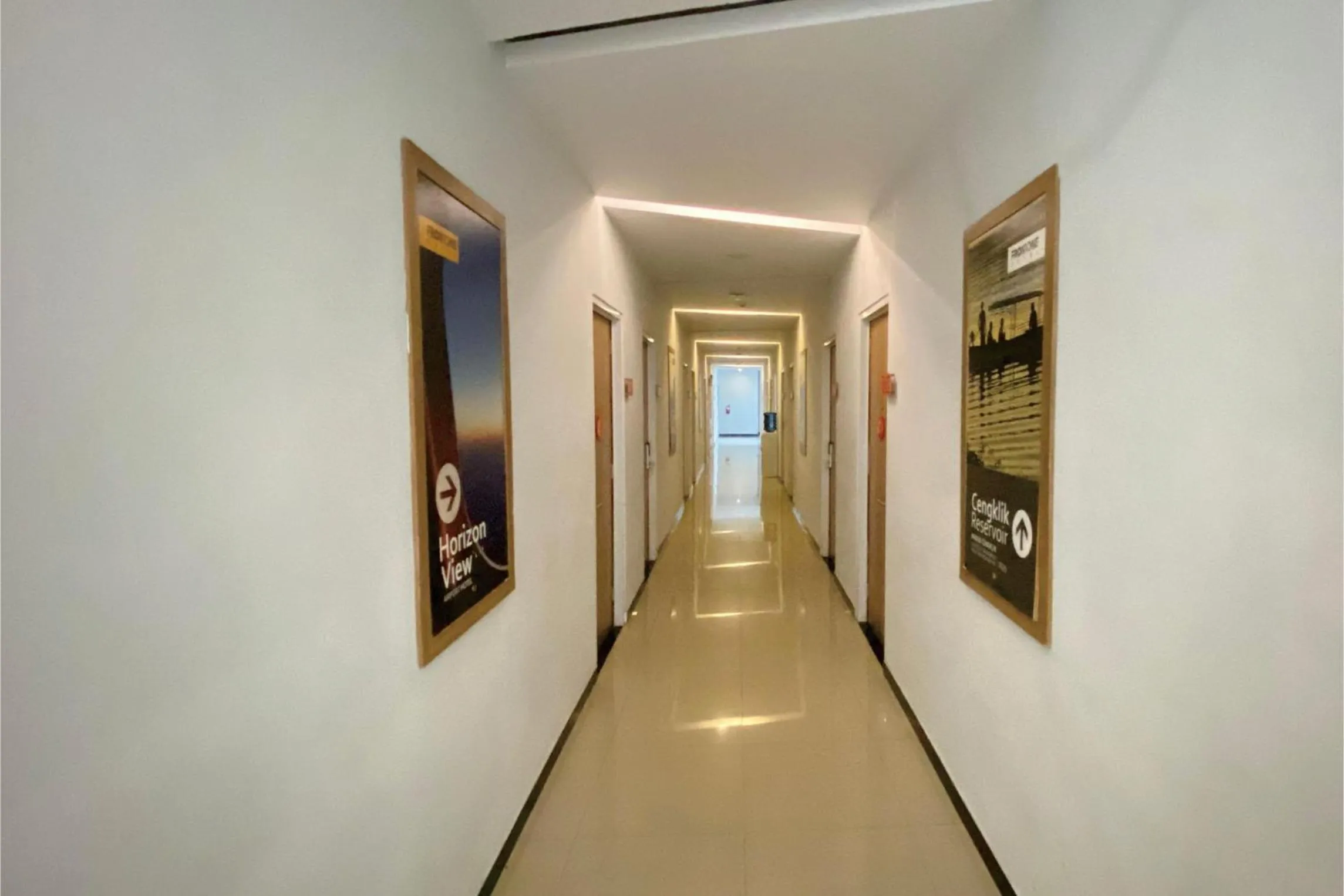 Front One Hotel Airport Solo