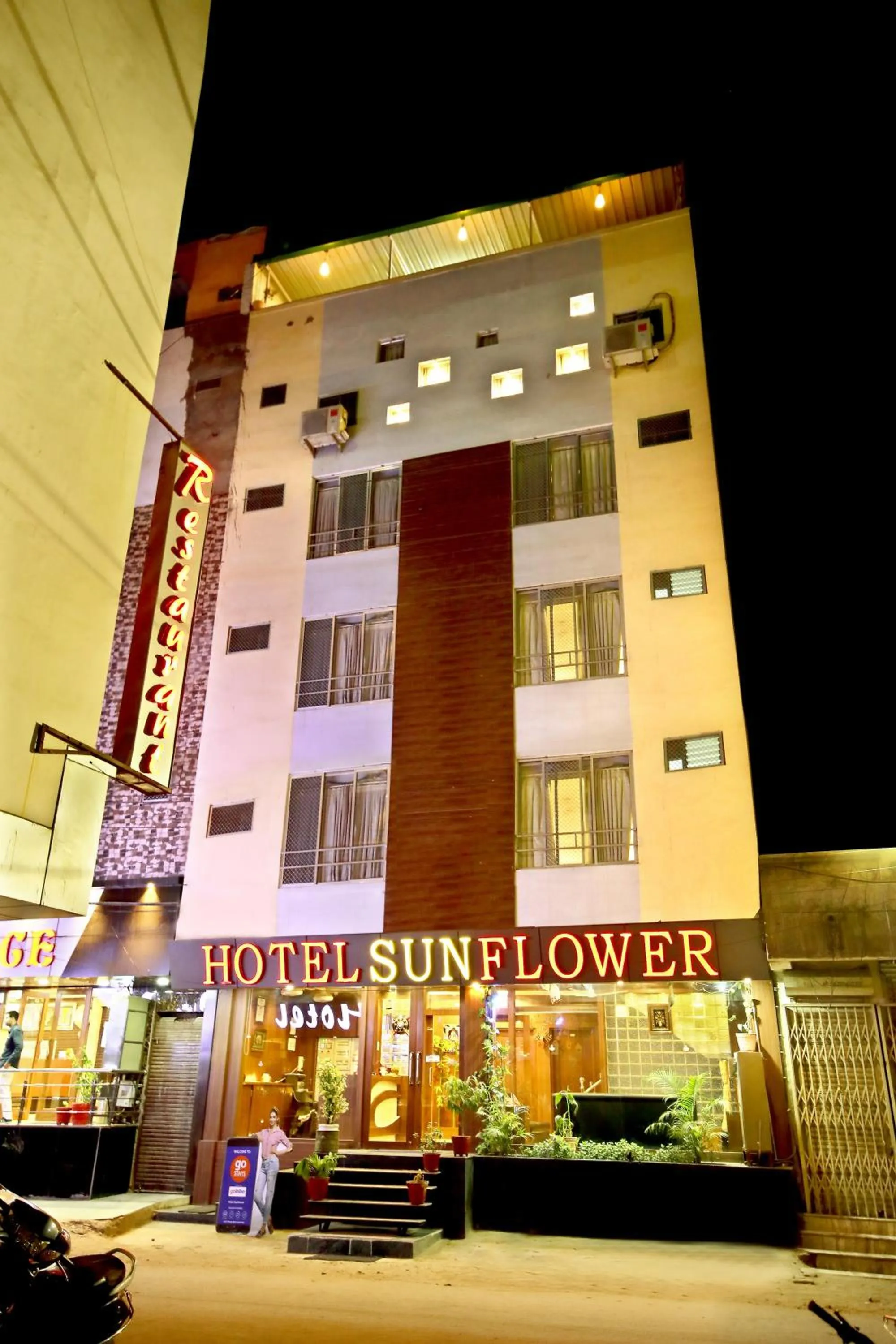 Facade/entrance in Hotel Sunflower Udaipur