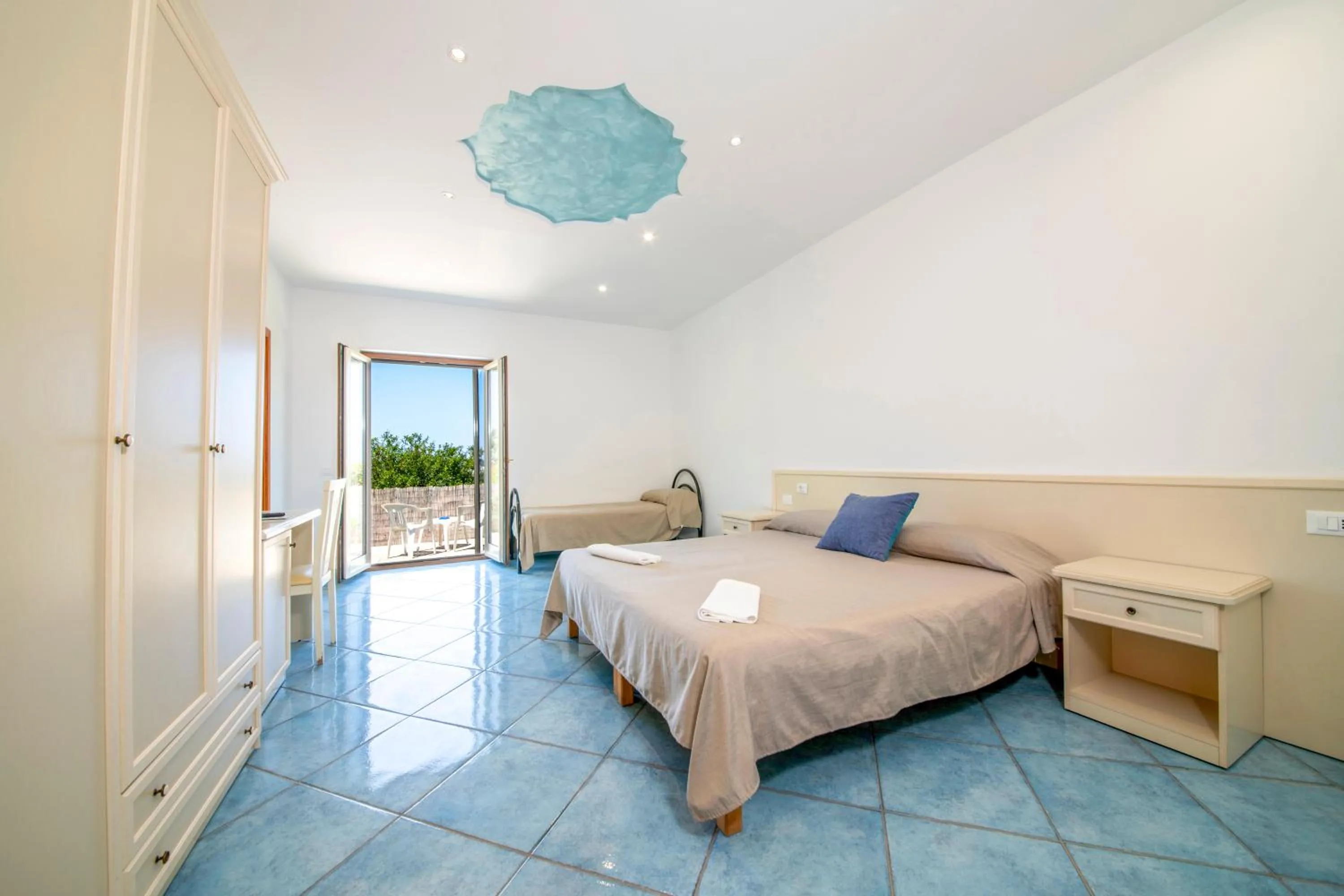 Bedroom, Bed in Hotel Bel Tramonto