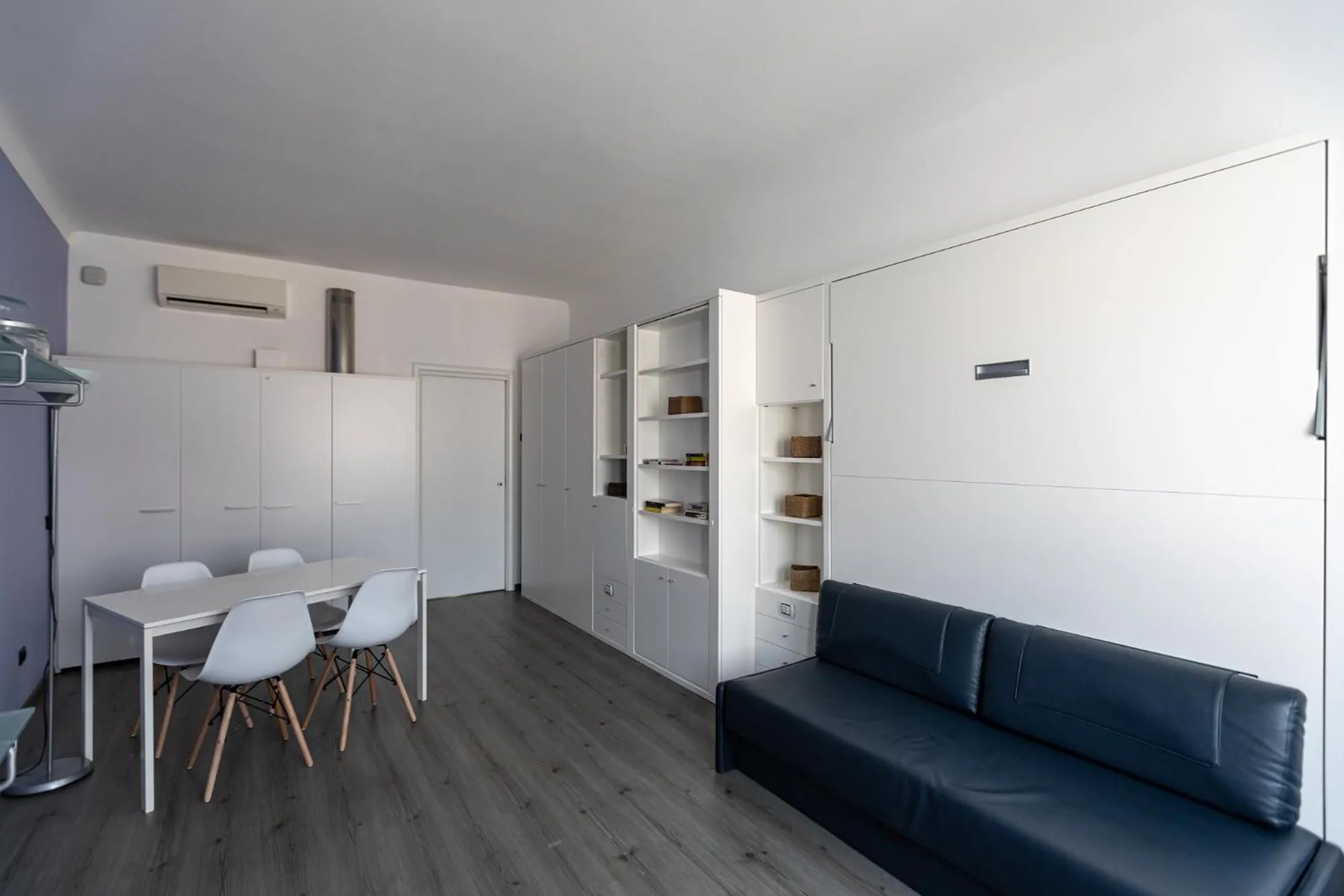 Library in Stresa Residence