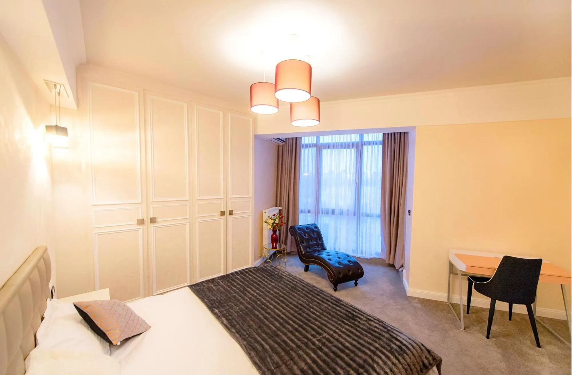 Bedroom, Bed in Brater Luxury