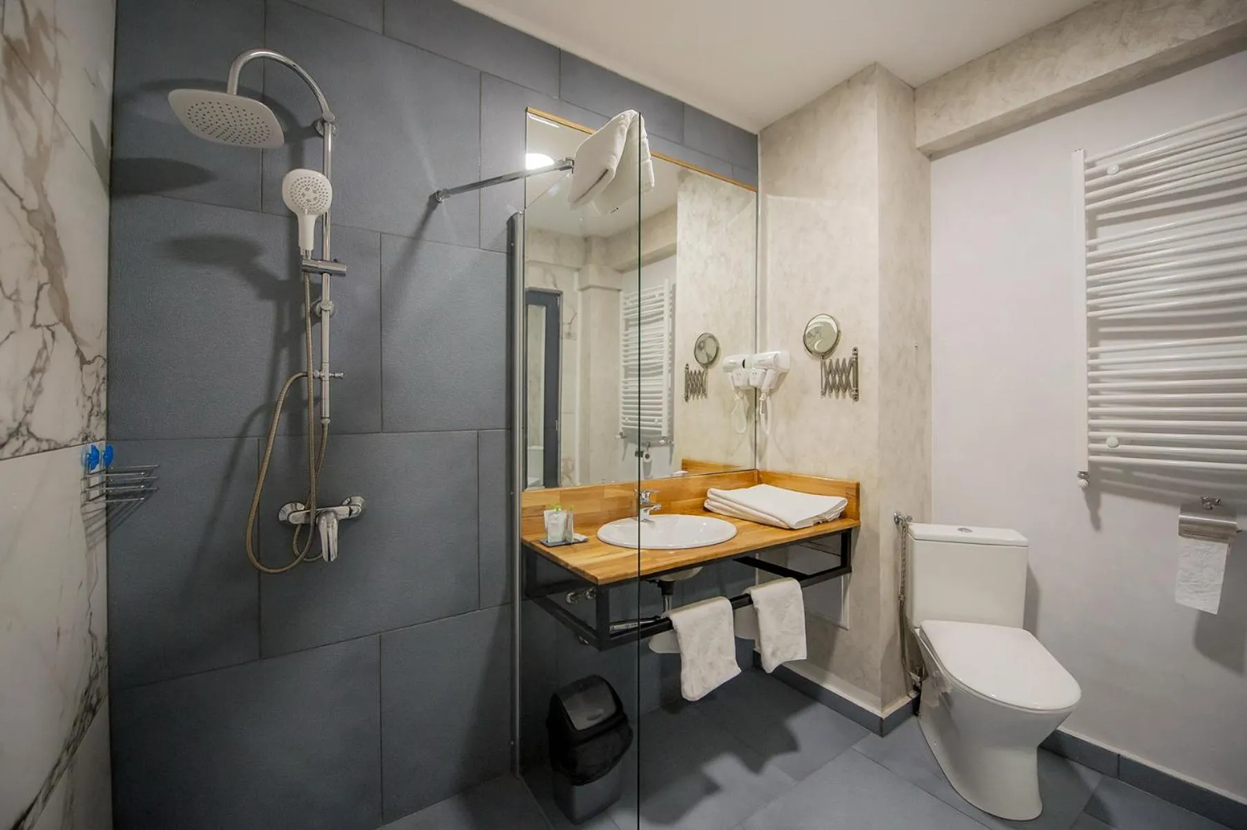 Bathroom in Brater Luxury