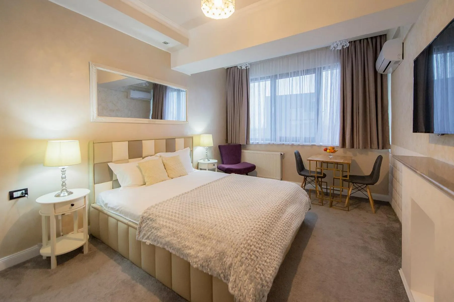 Bedroom, Bed in Brater Luxury