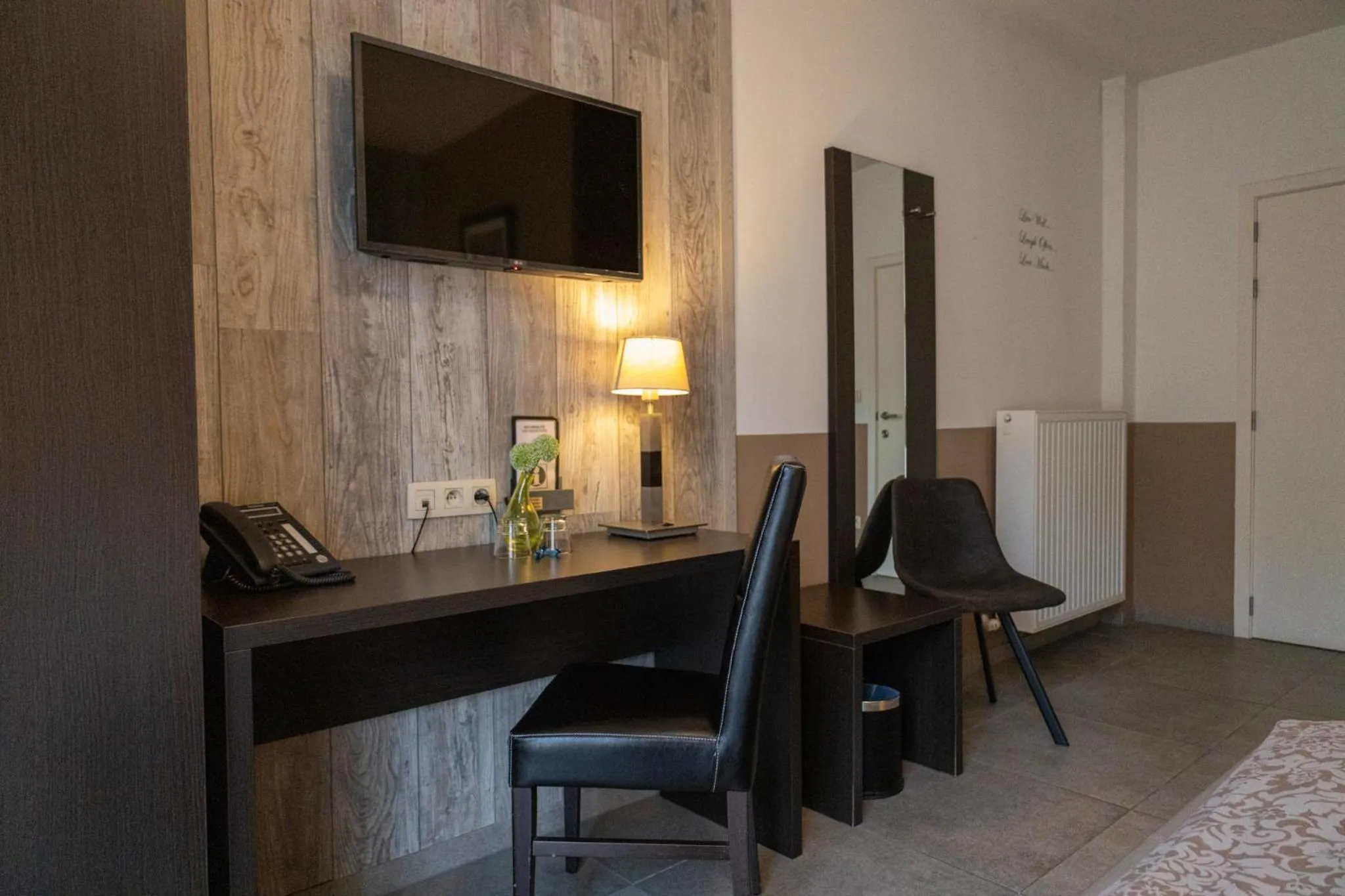 TV and multimedia in Hotel De Maaskant