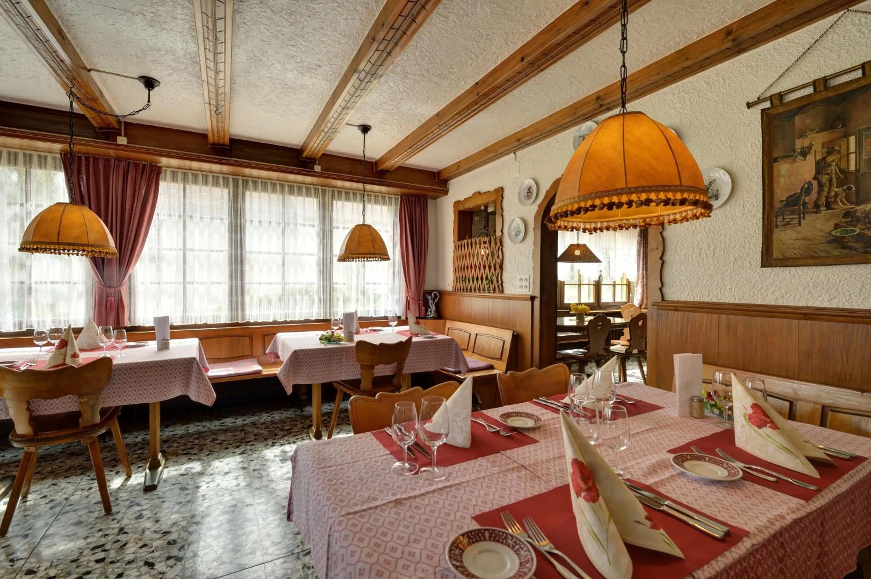 Restaurant/places to eat in Hôtel du Chasseur