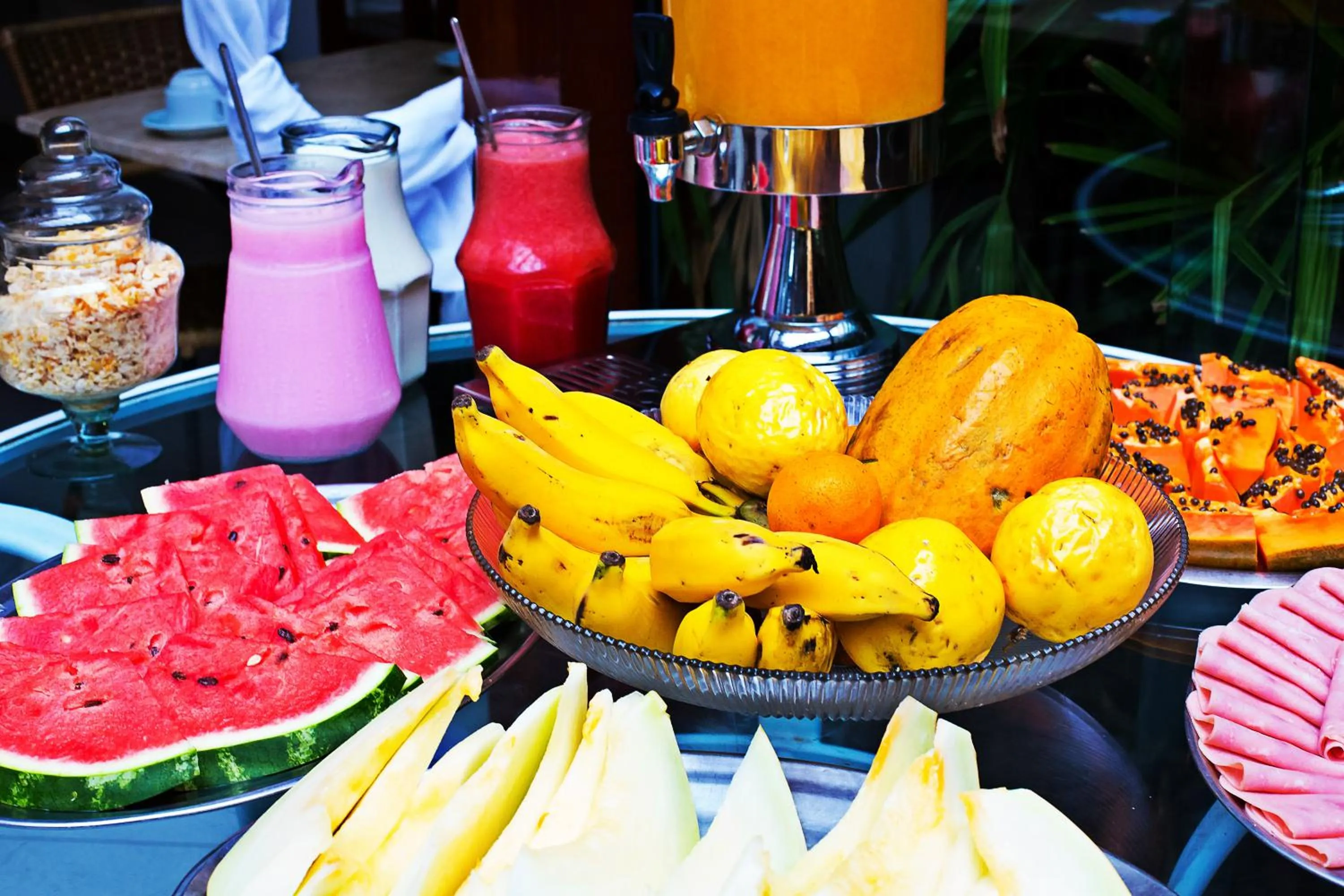 Buffet breakfast in Pousada Marbella