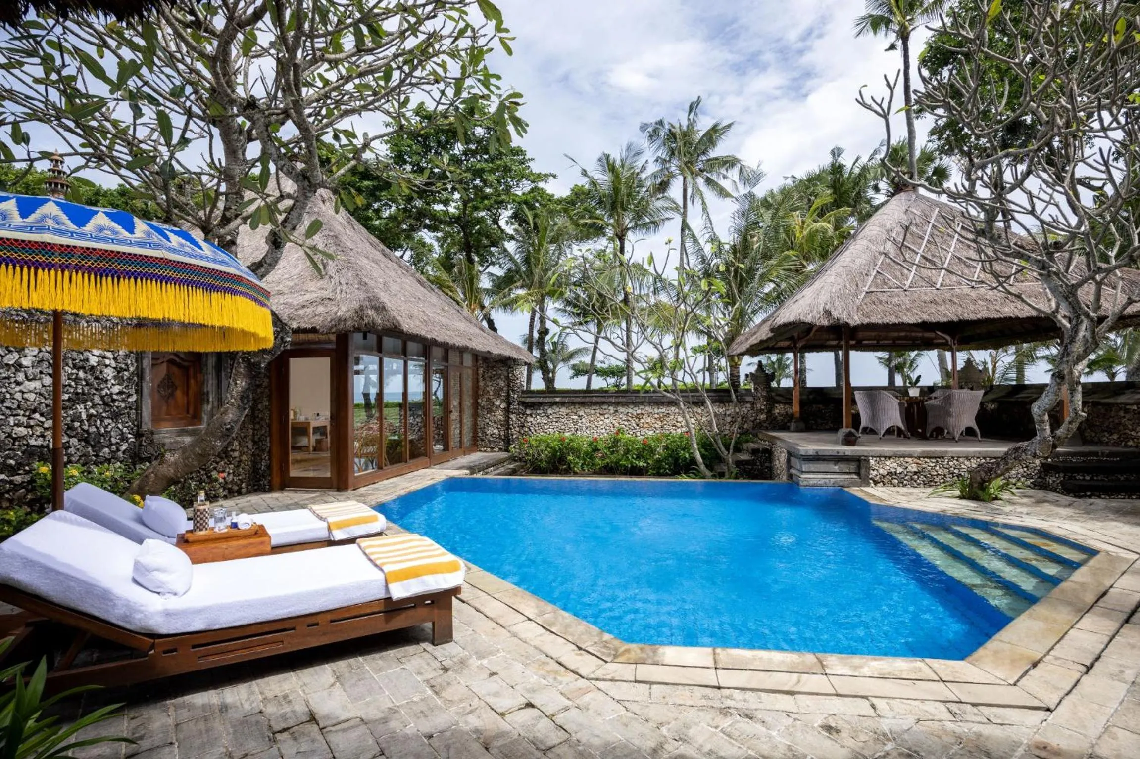 Swimming pool in The Oberoi Beach Resort, Bali