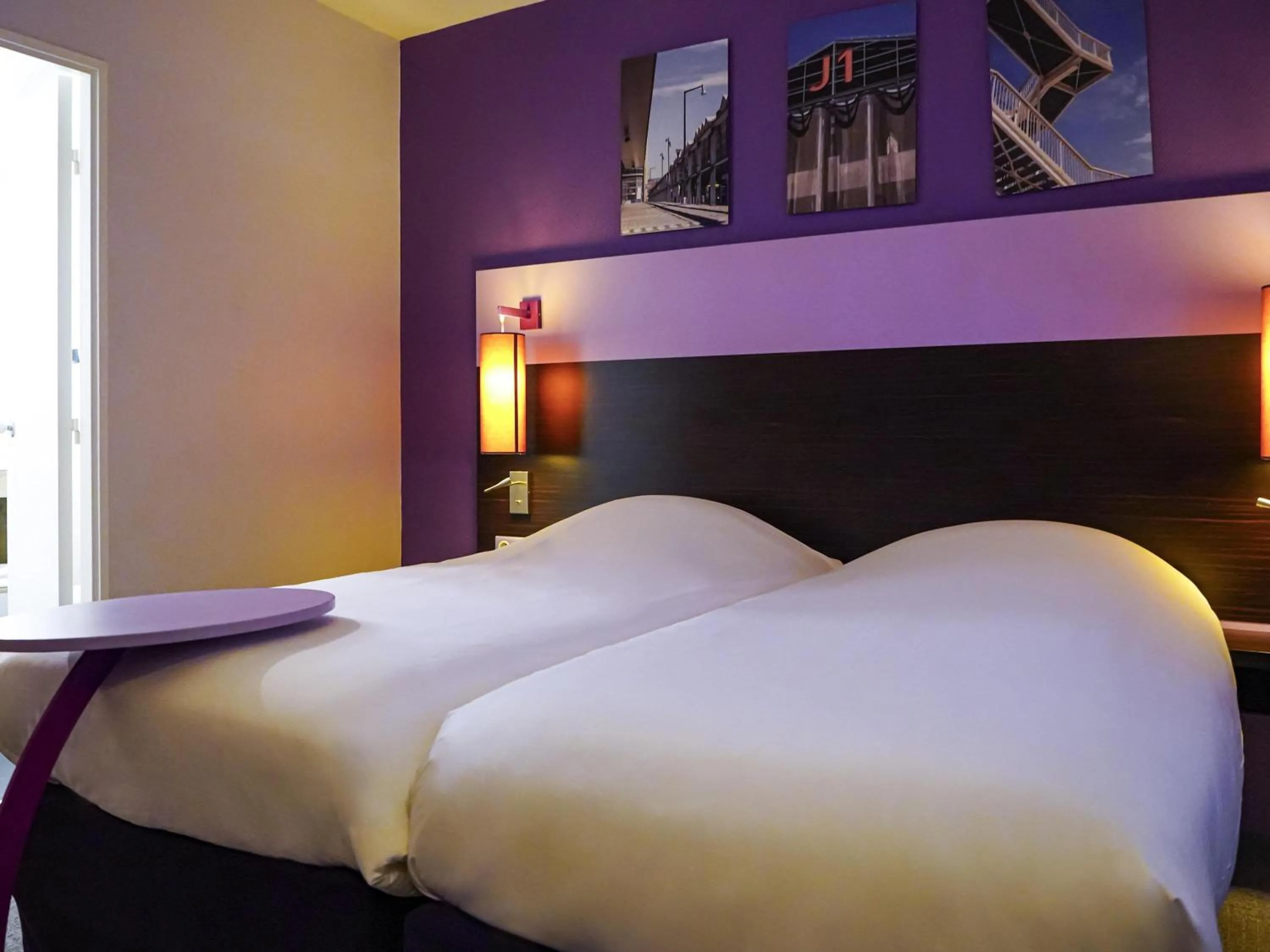Standard Twin Room in ibis Styles Marseille Centre Prado Place Castellane