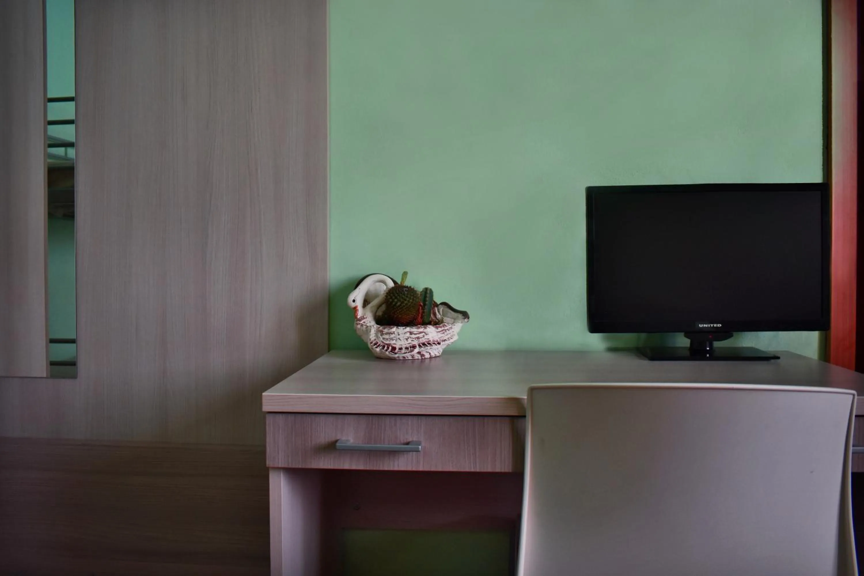 TV and multimedia in Hotel Urbinati