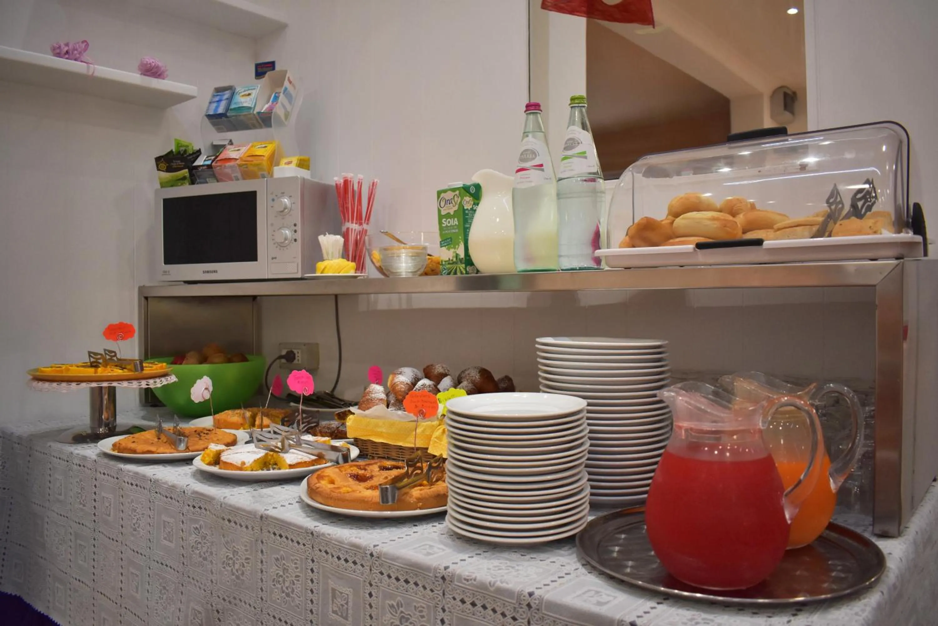 Breakfast in Hotel Urbinati