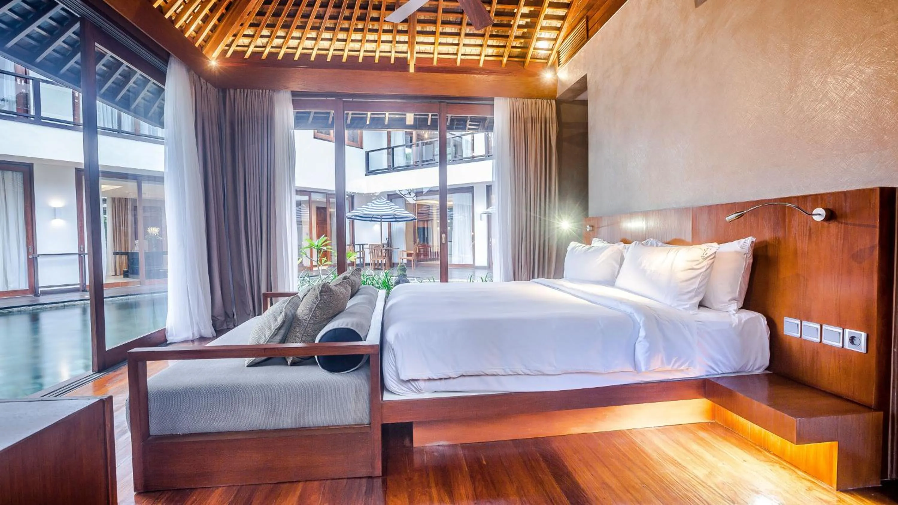 Photo of the whole room, Bed in Holiday Inn Resort Baruna Bali by IHG