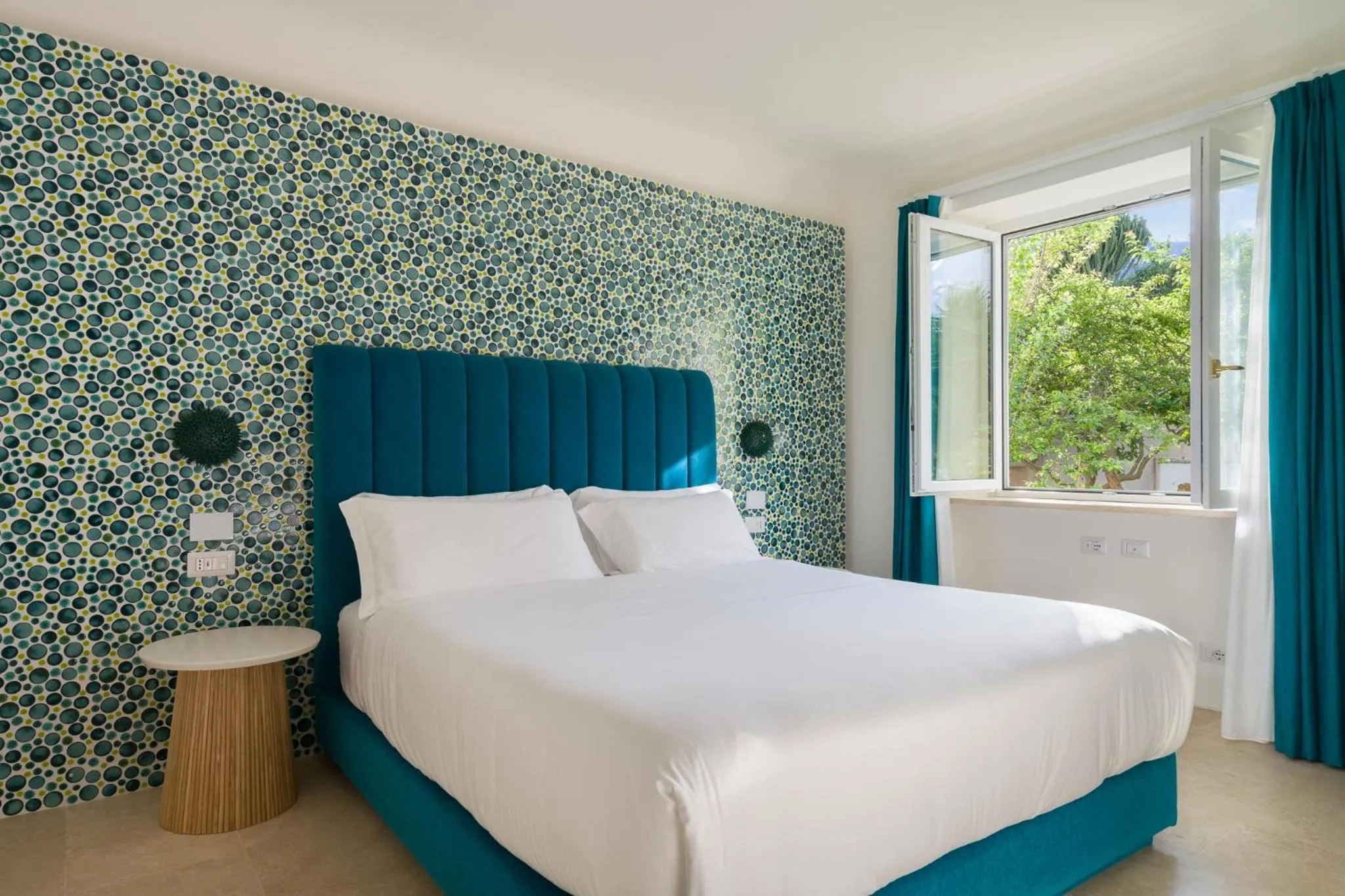 Bed in La Residenza Capri