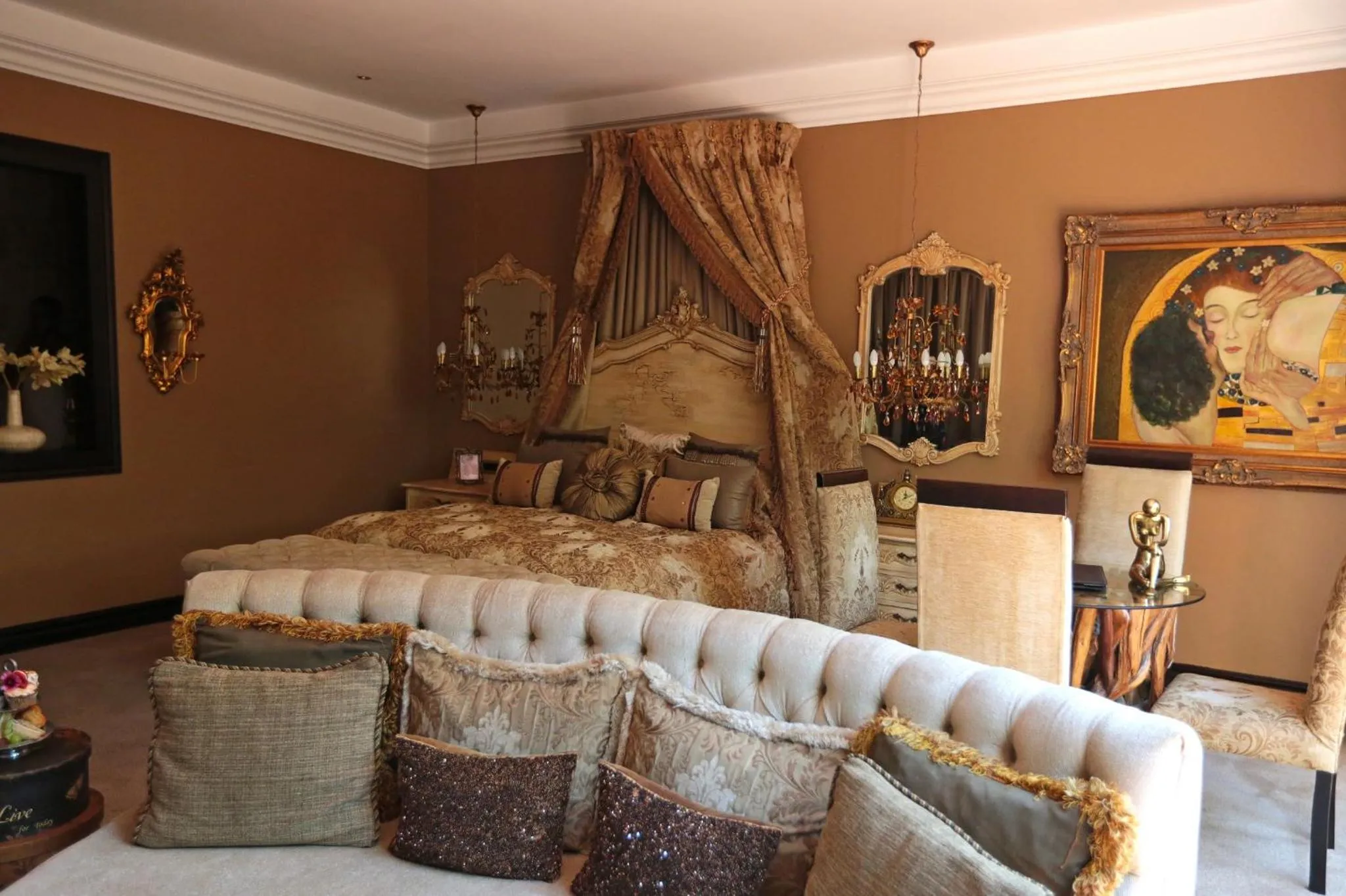 Decorative detail in Fusion Boutique Hotel