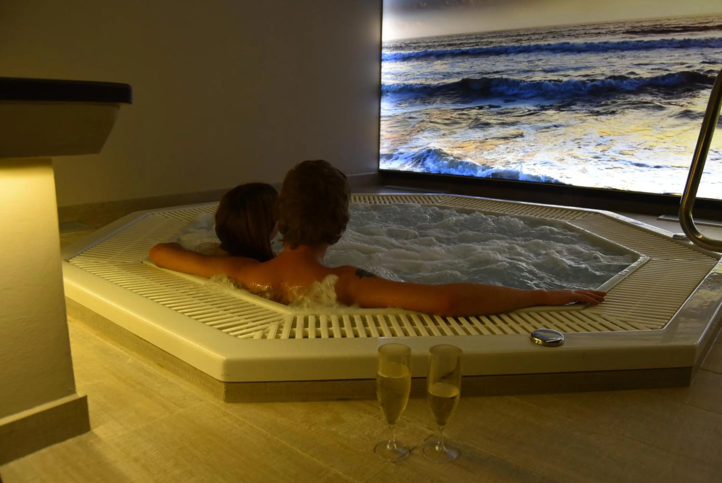 Hot Tub in Hotel Riant-Séjour by WP Hotels