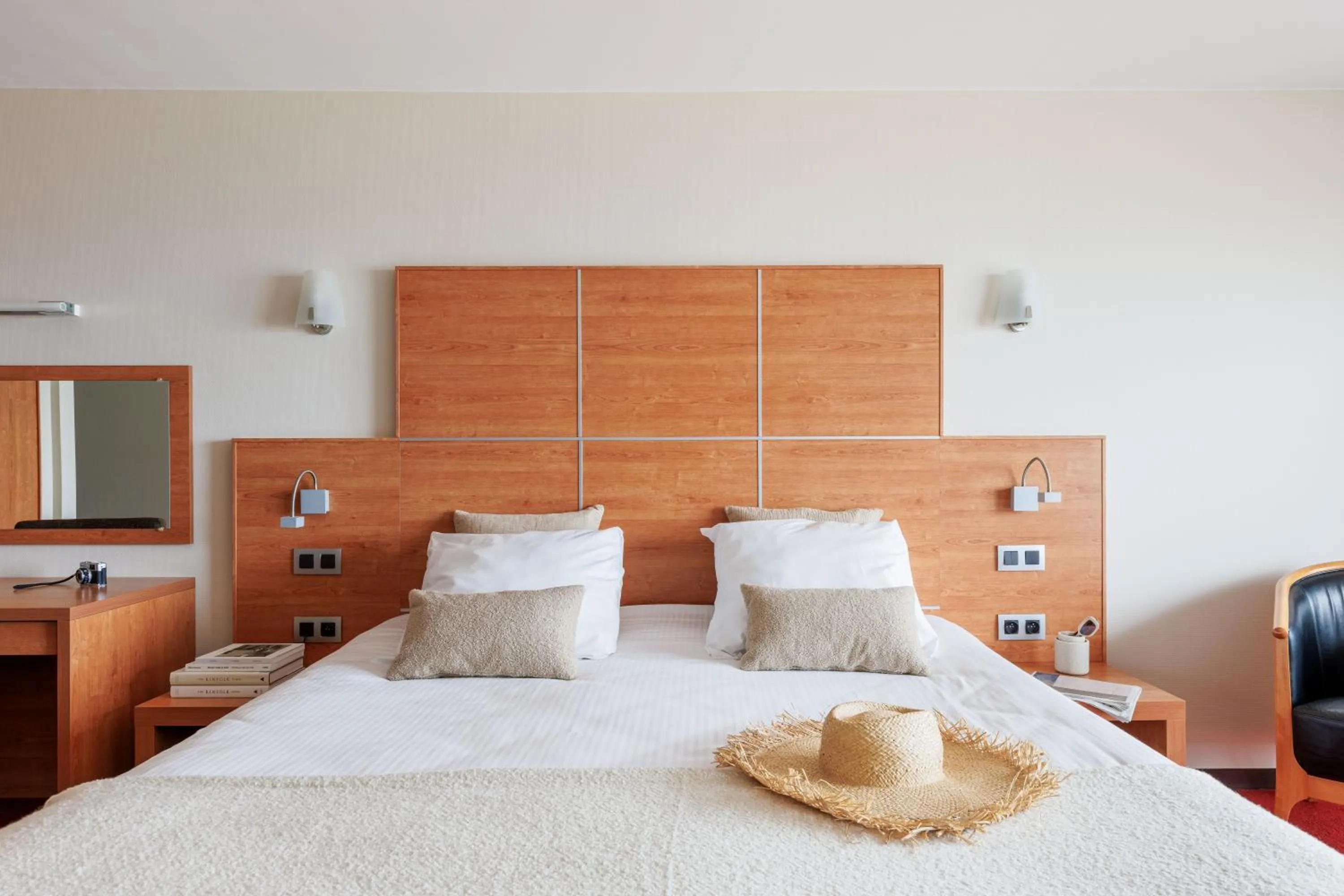 Bed in Hotel Riant-Séjour by WP Hotels