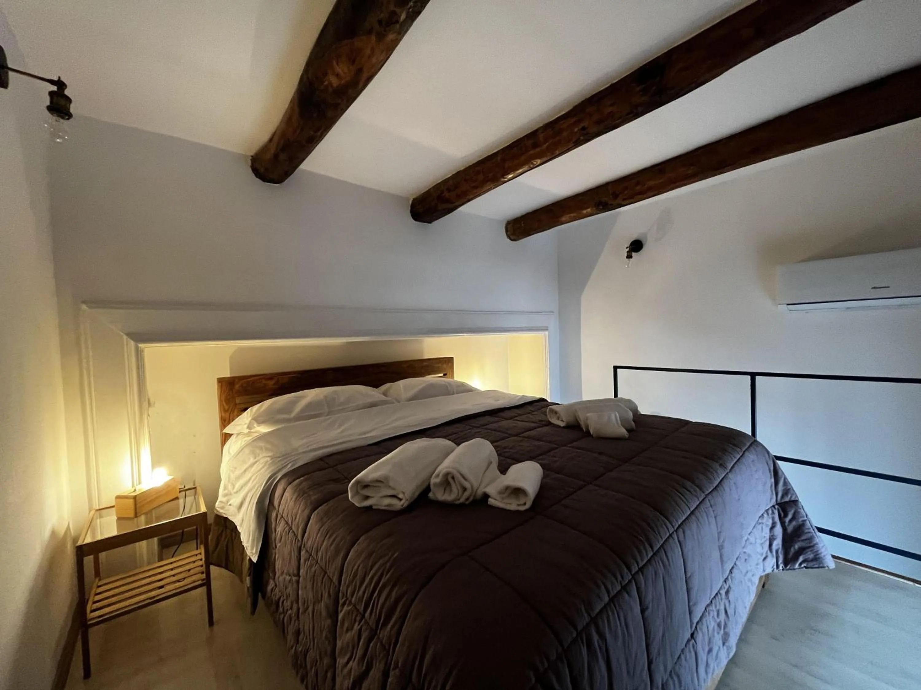 Bedroom, Bed in Palazzo della Loggia B&B