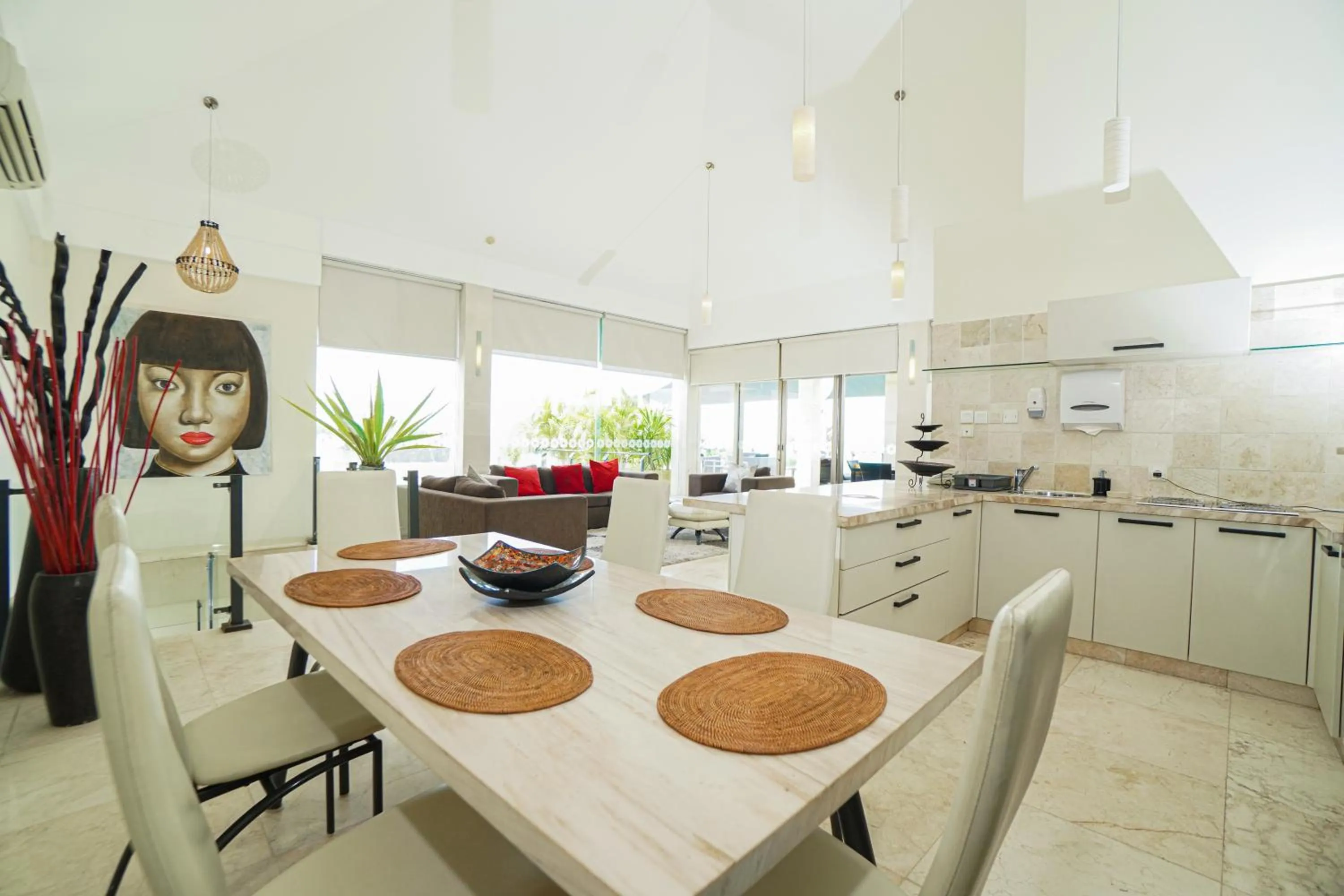 Kitchen or kitchenette in FuramaXclusive Ocean Beach Seminyak Bali