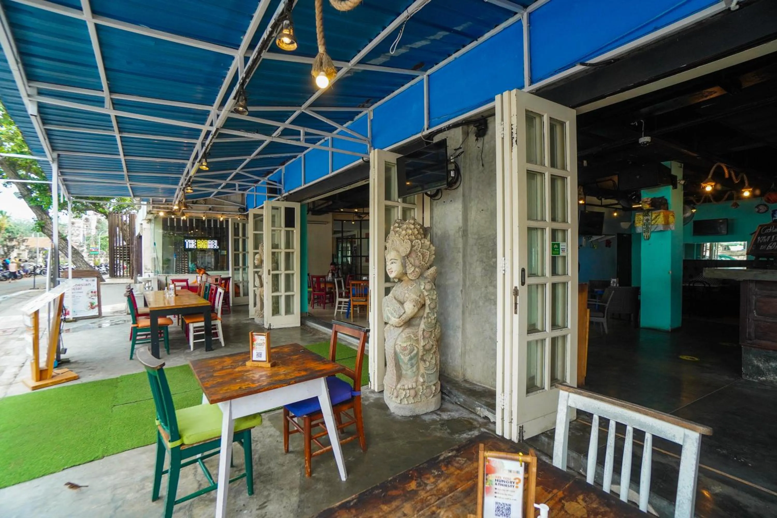 Restaurant/places to eat in FuramaXclusive Ocean Beach Seminyak Bali