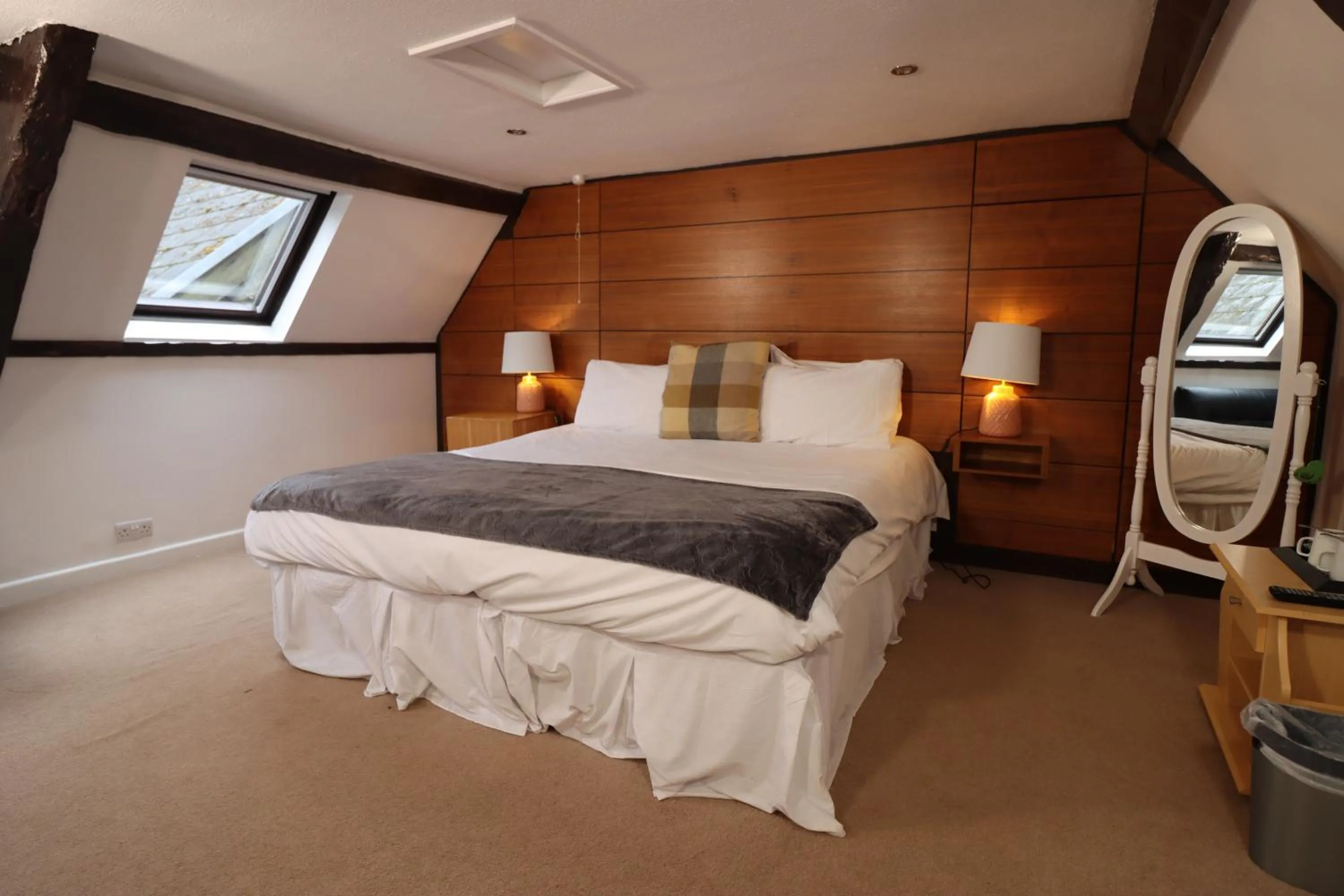 Bed in The Castle Hotel