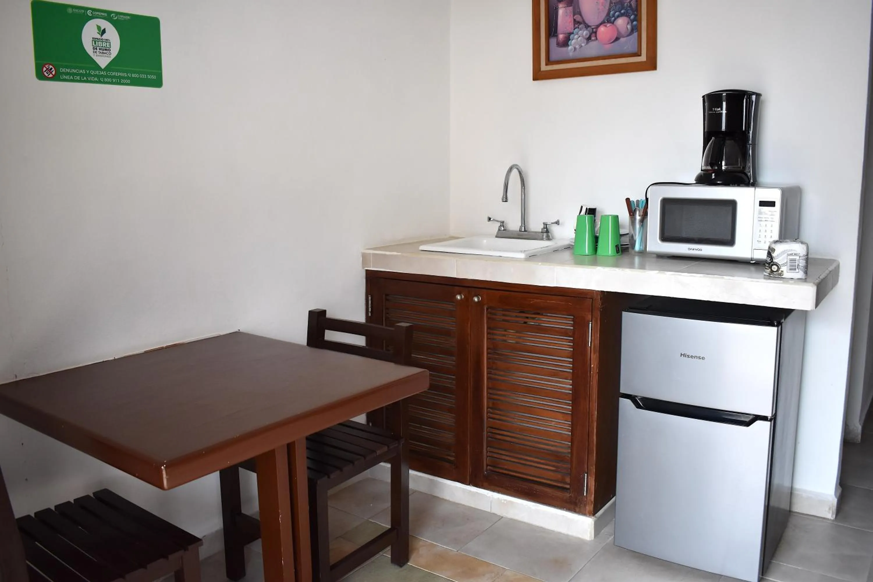 Dining area in Plaza Almendros Hotel Isla Mujeres
