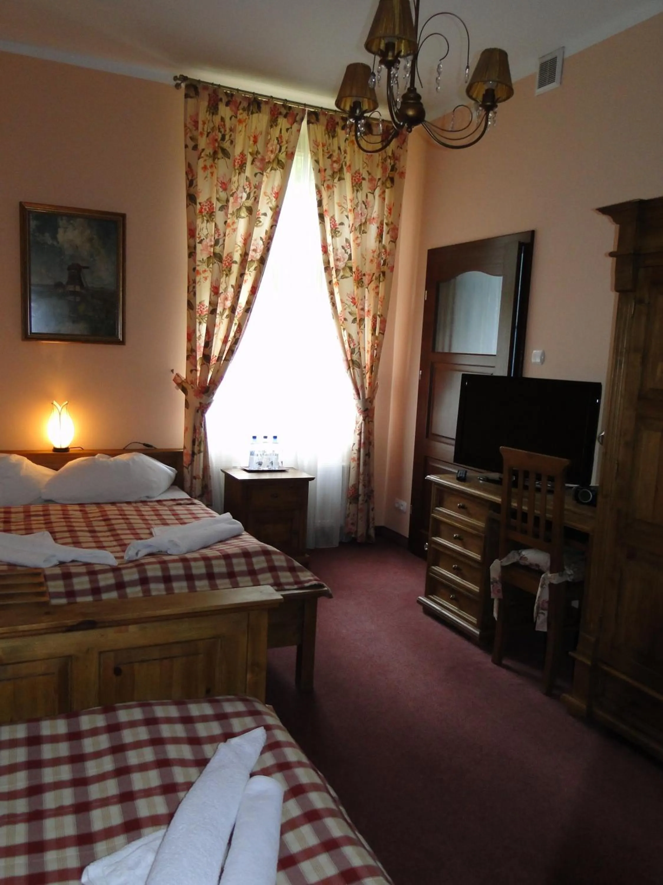 TV and multimedia, Bed in Hotel Magnes