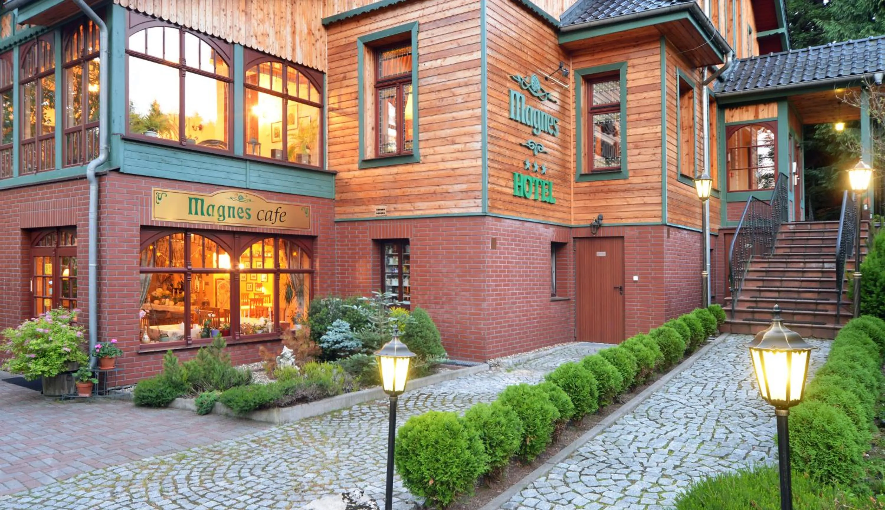 Facade/entrance in Hotel Magnes