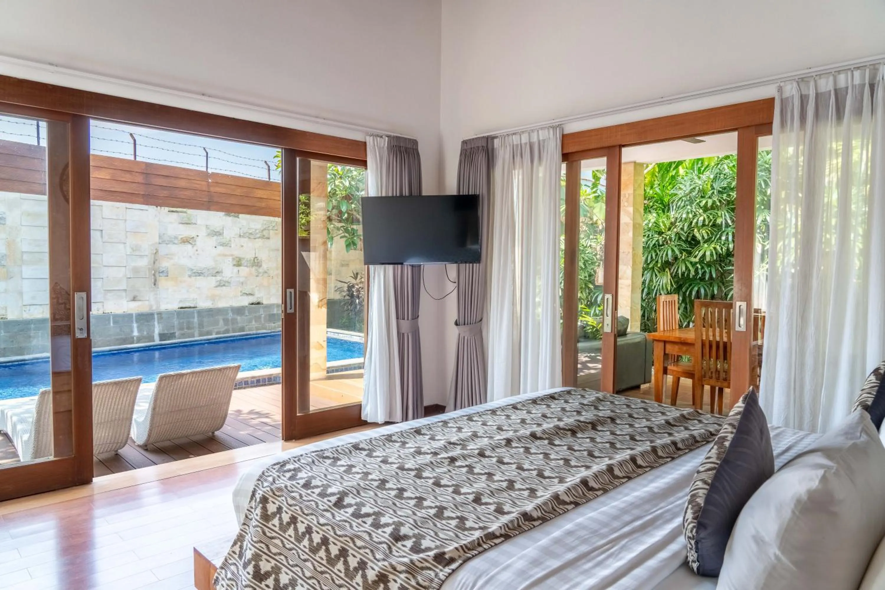 Bed in Bali Nyuh Gading Villas