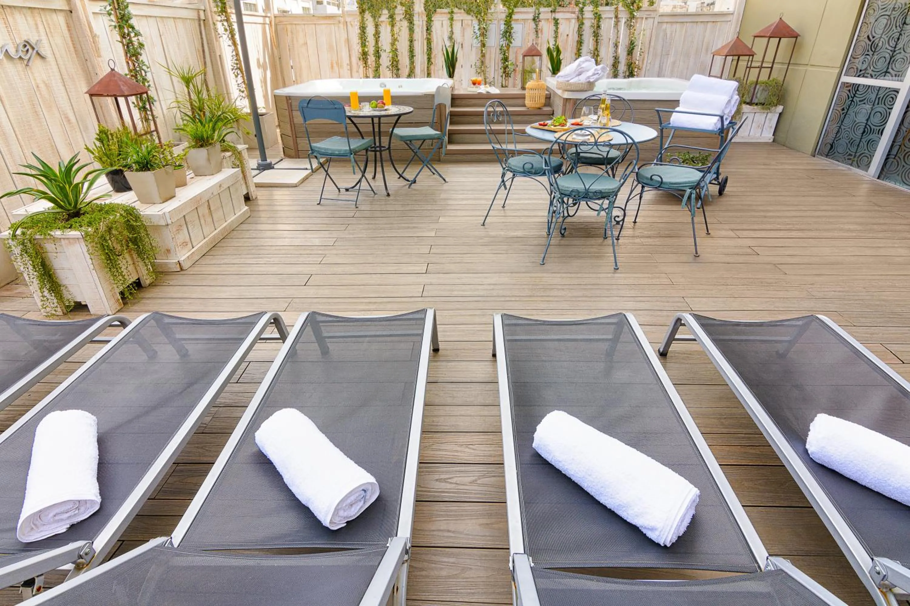 Hot Tub in Lennox Buenos Aires