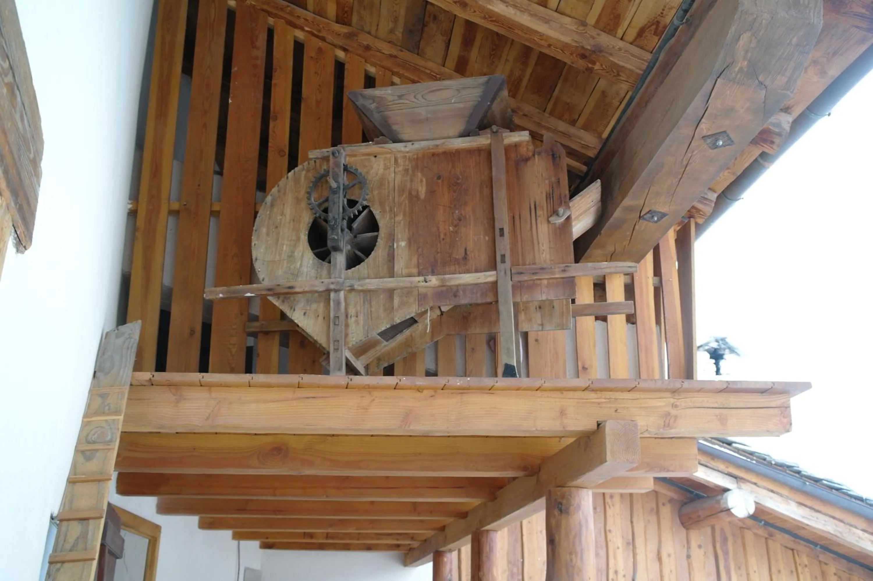 Decorative detail in B&B Lo VAN - Camere al Verde Villaggio di Rumiod