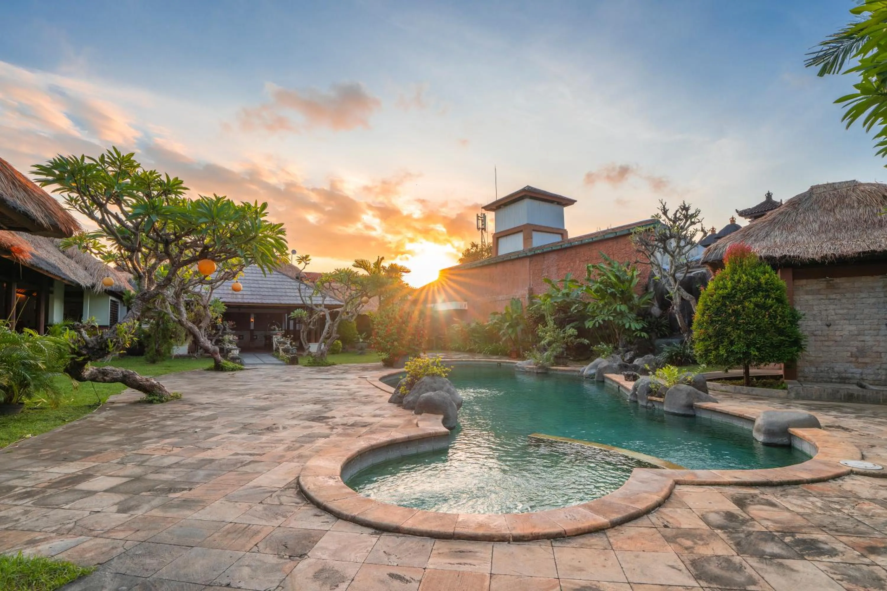 Swimming pool in Desamuda Village by Pertama Management