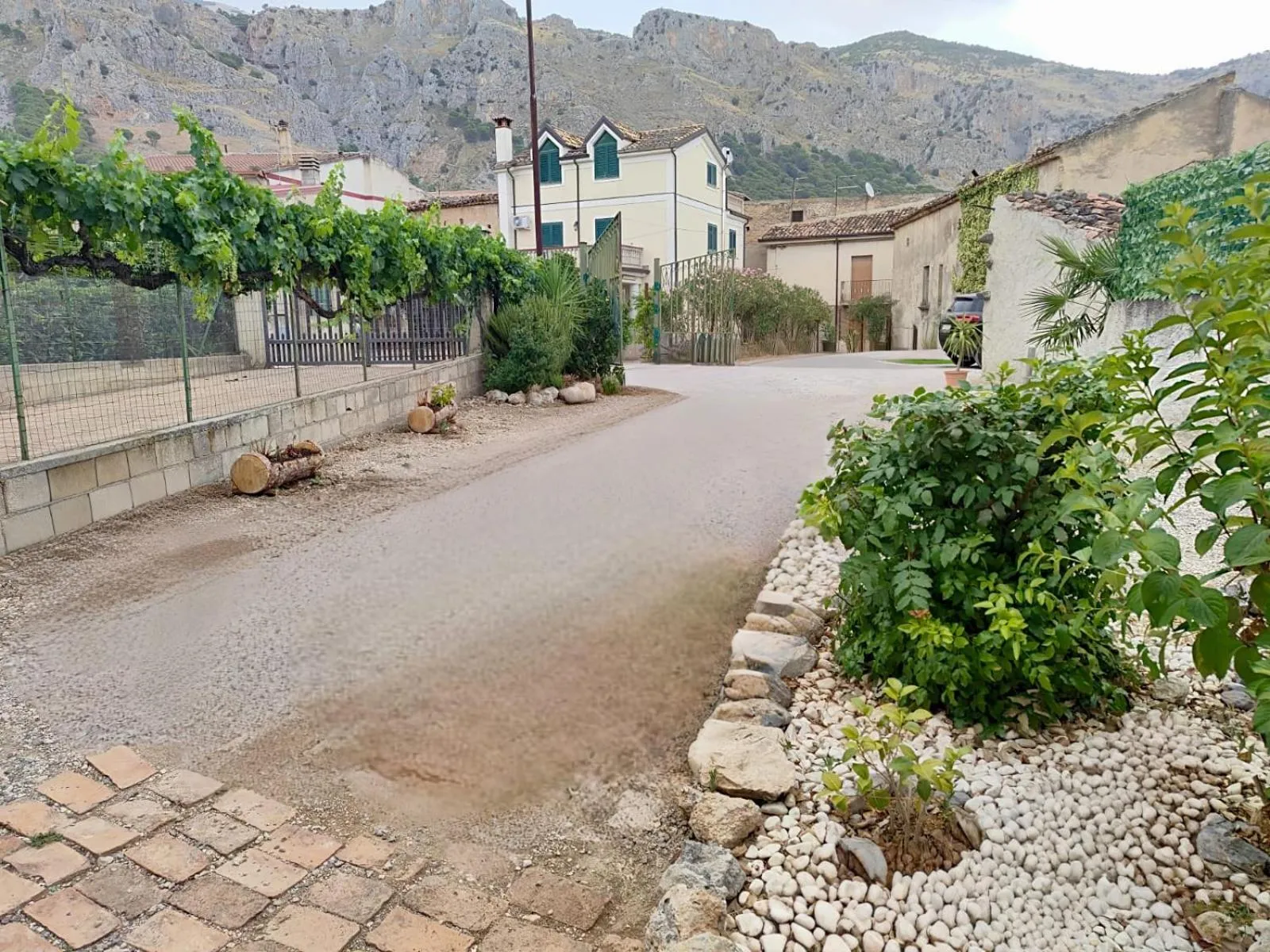 Parking in Il Vicoletto