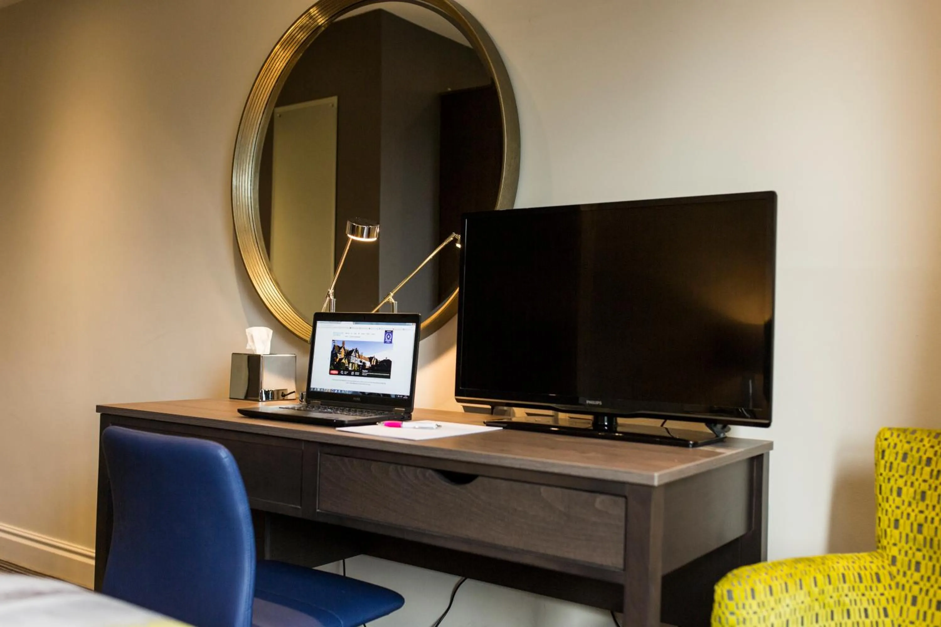 Decorative detail in Woodland Grange