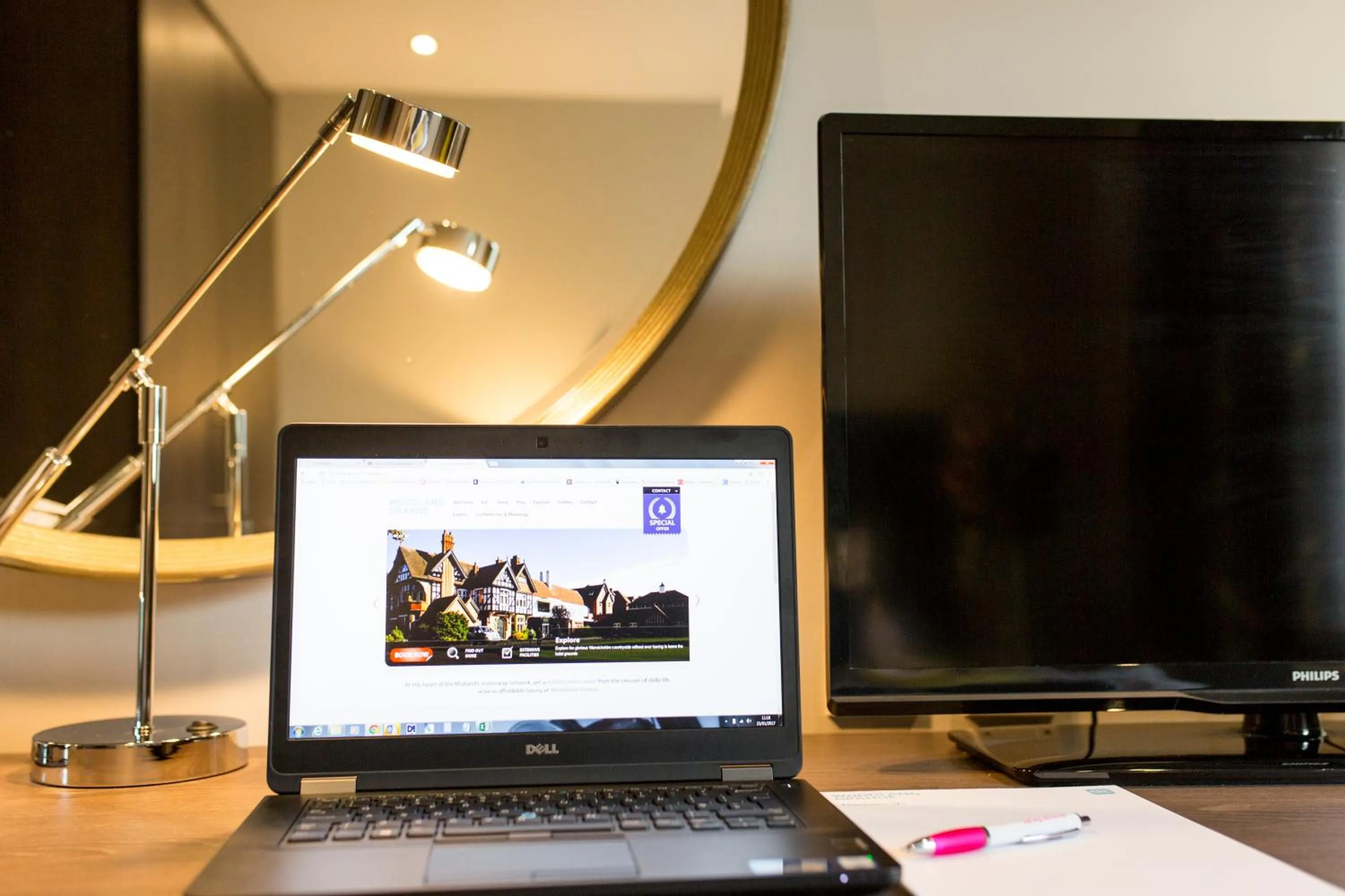 Decorative detail in Woodland Grange