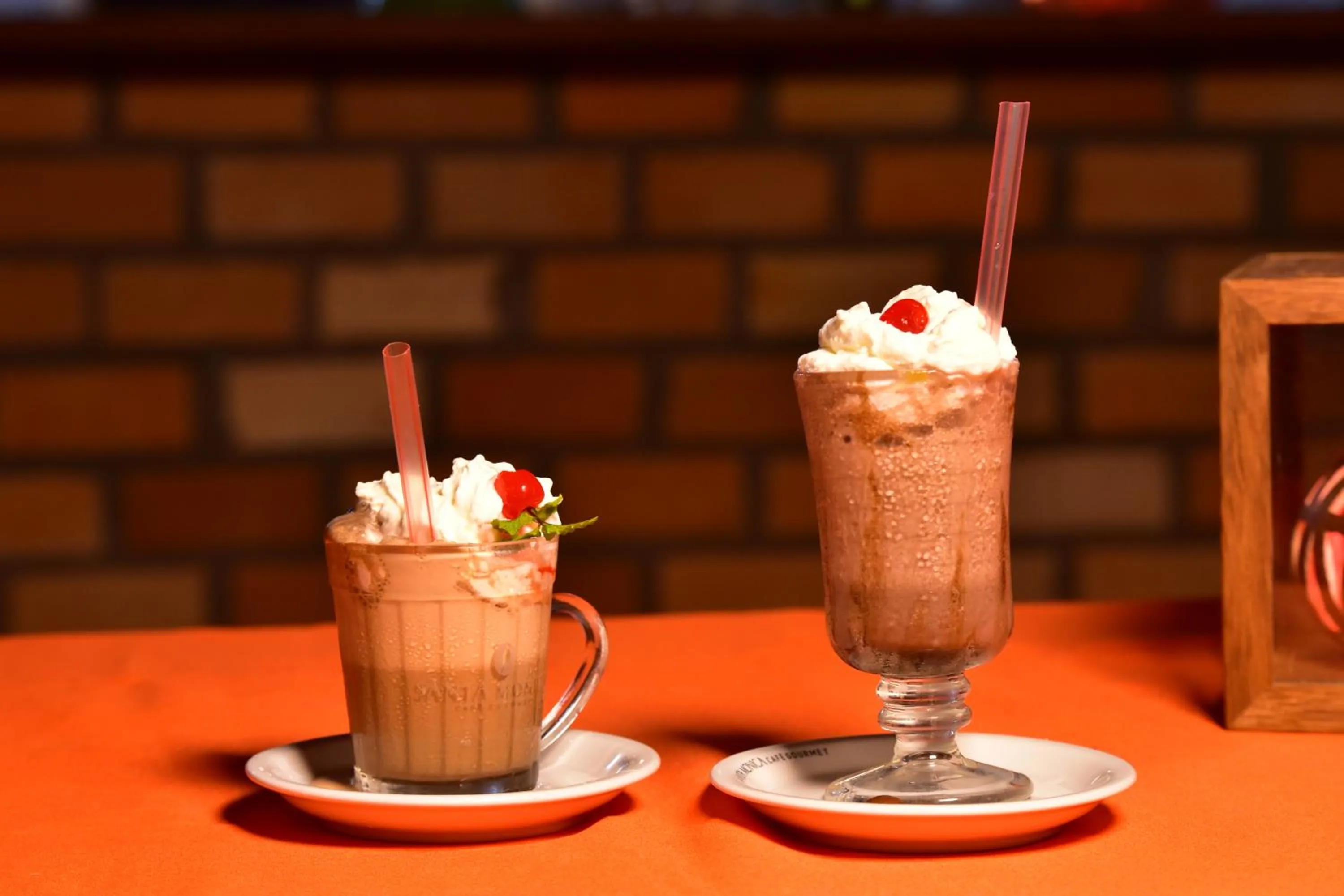 Restaurant/places to eat in Encantes do Nordeste